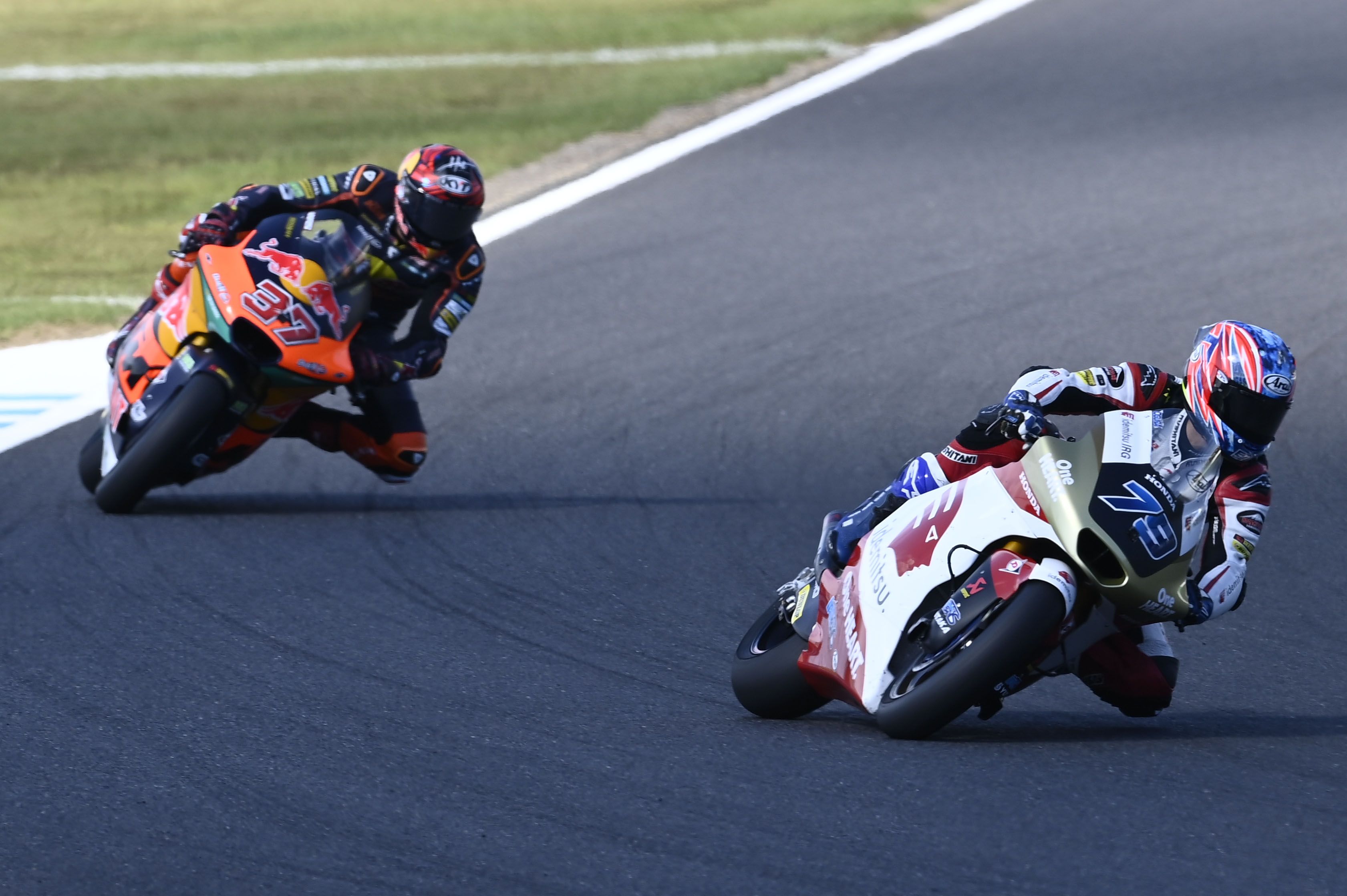 Ai Ogura seguido por Augusto Fernández, Moto2 Japón 2022