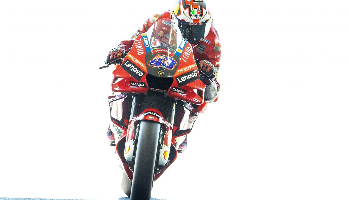 Jack Miller surcando el túnel de Motegi rumbo a una victoria entre gigantes Jack Miller surcando el túnel de Motegi rumbo a una victoria entre gigantes