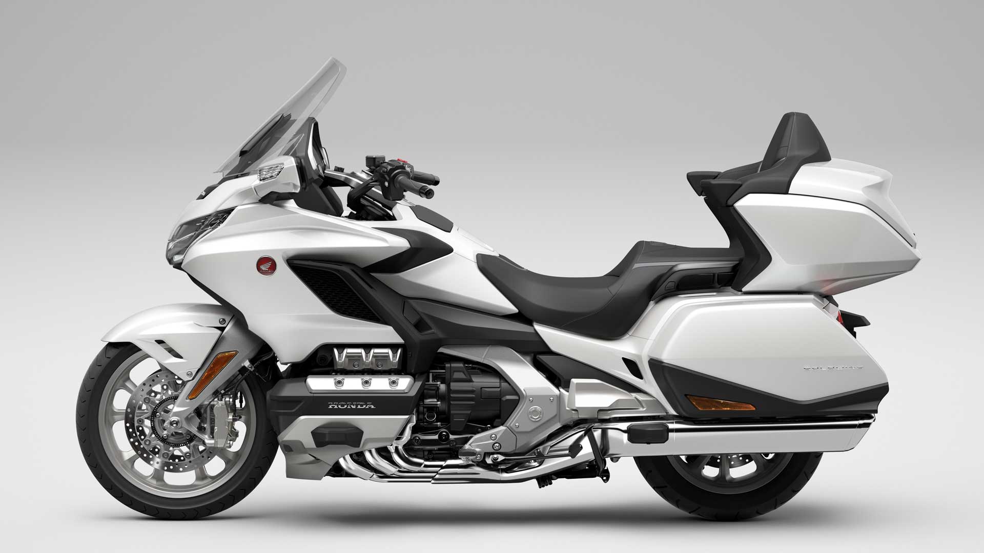 HONDA GOLD WING TOUR 2023 (3)