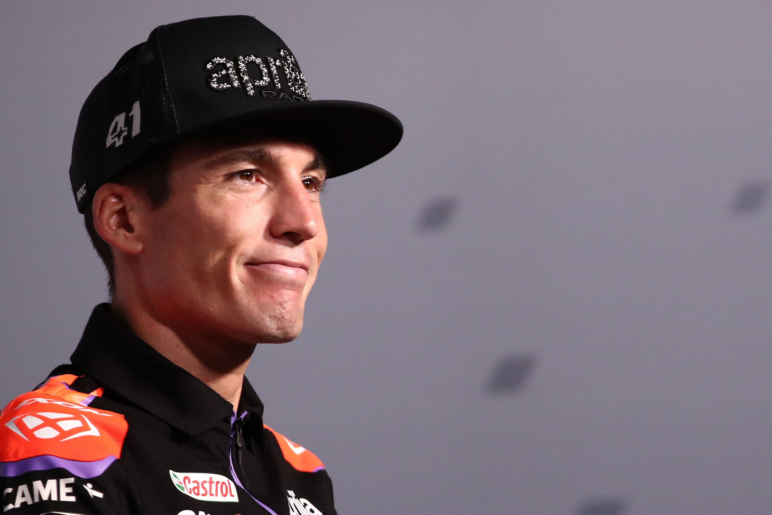 Aleix Espargaró durante la rueda de prensa del Gran Premio de Tailandia.