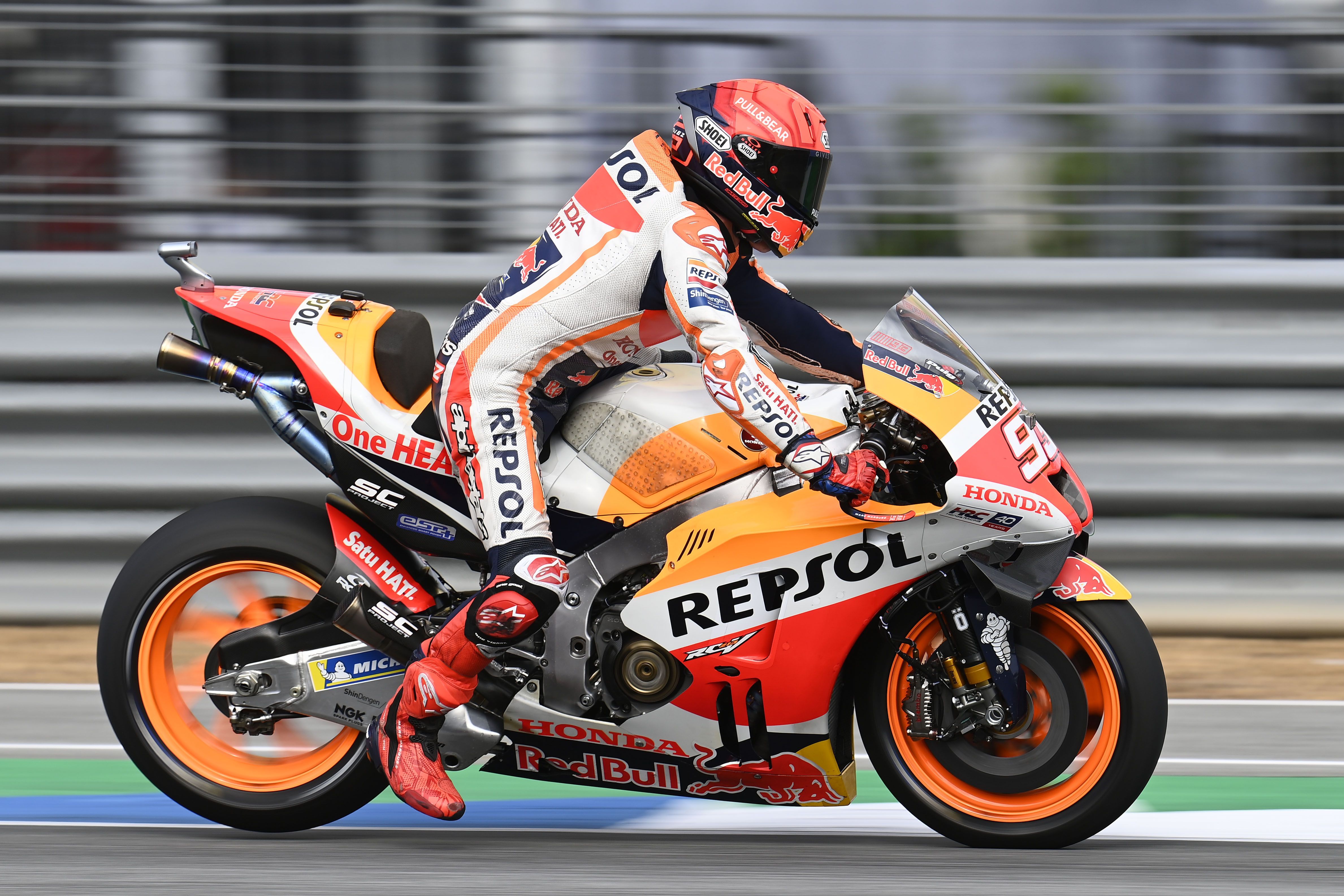 Marc Márquez ha podido apretar durante las dos sesiones de entrenamientos libres de Tailandia.