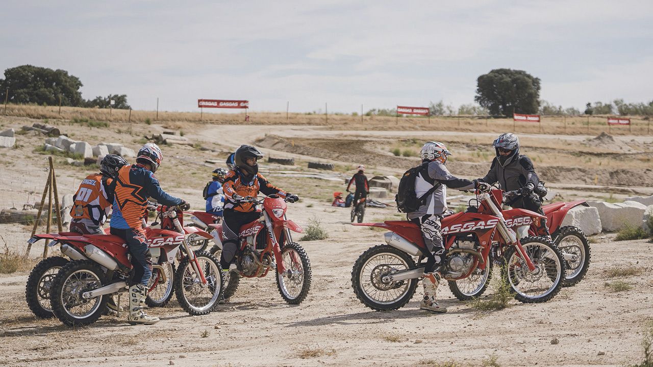 GASGAS United Dirt 2022 (1)