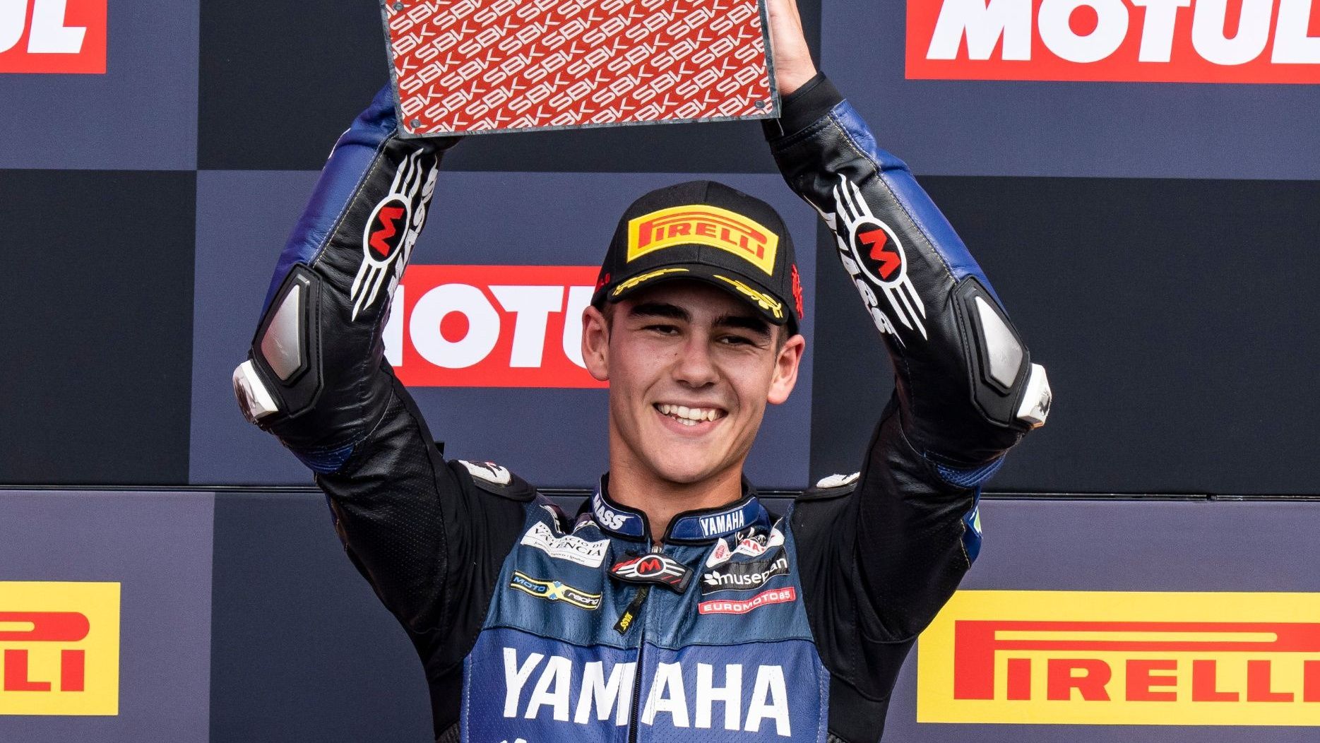 Álvaro Díaz, campeón del mundo de Supersport 300 2022