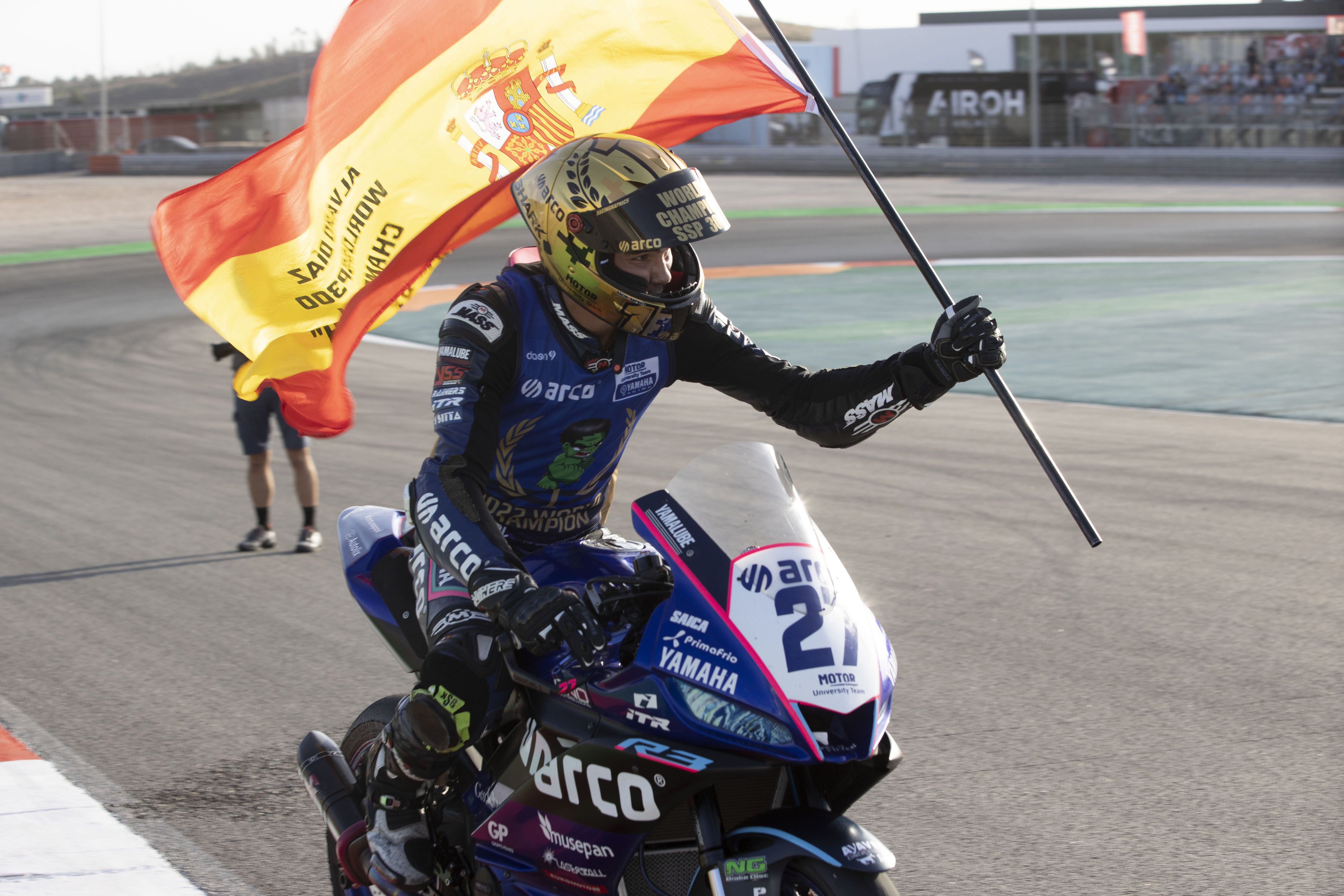 Álvaro Díaz festeja su título mundial, SSP300 Portimao 2022