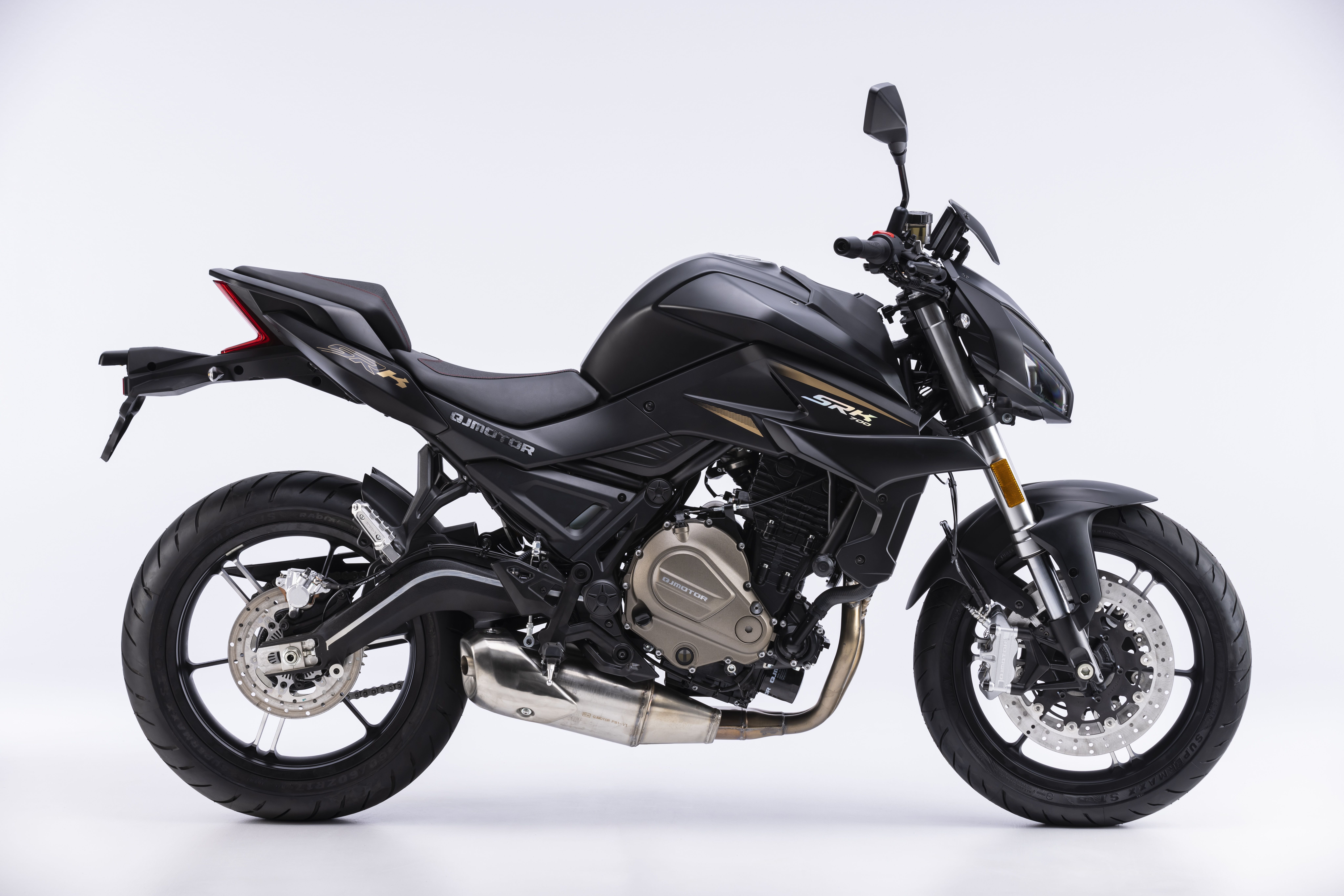 qj motor srk700 negra lateral derecho