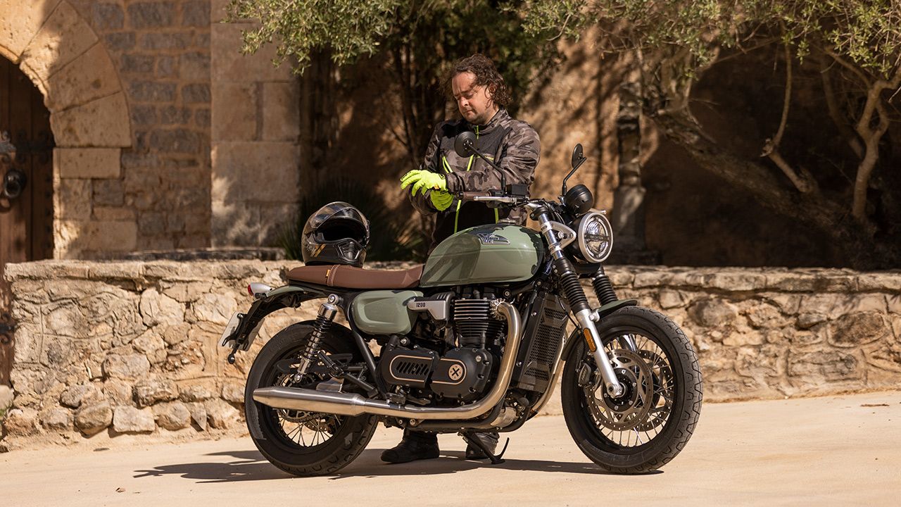 Brixton Cromwell 1200.