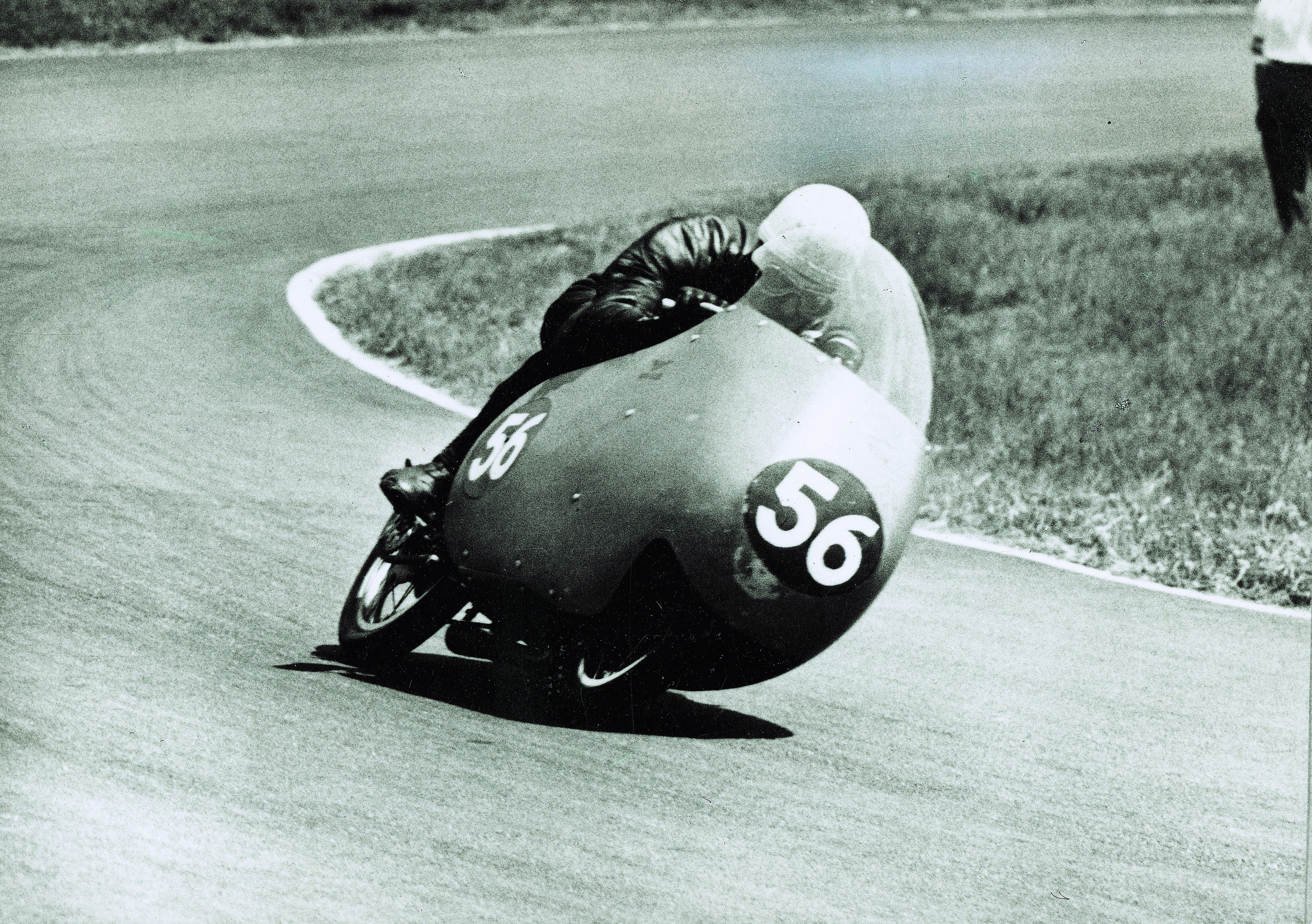 Keith Campbell, campeón del mundo de 350 en 1957.