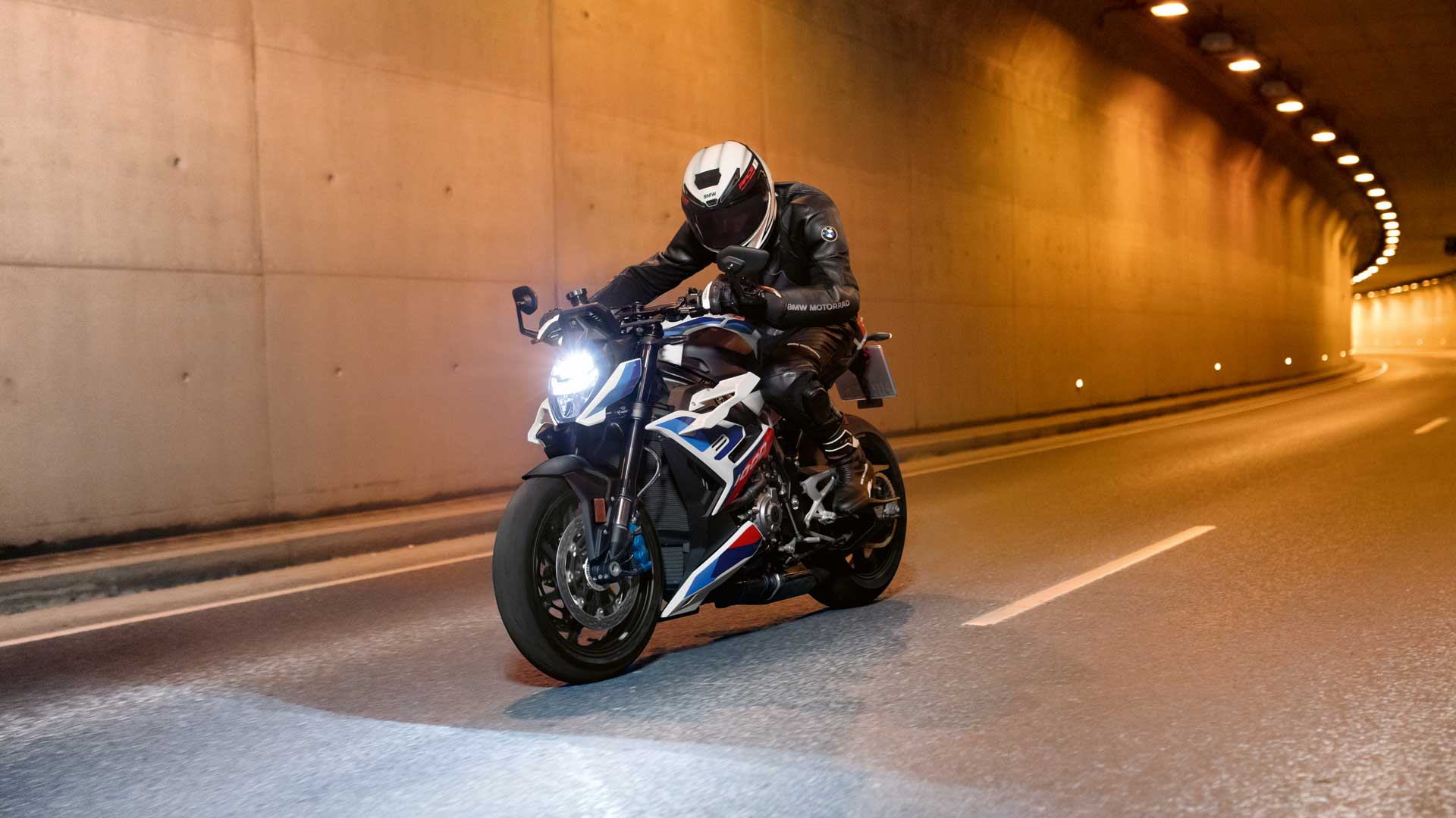 BMW M 1000 R 2023 Accion (6)