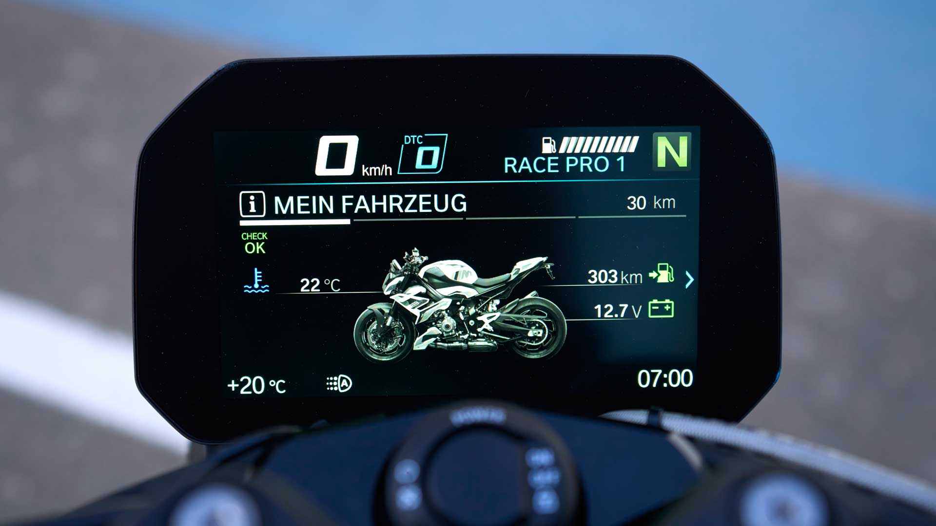 BMW M 1000 R 2023 Detalles (2)