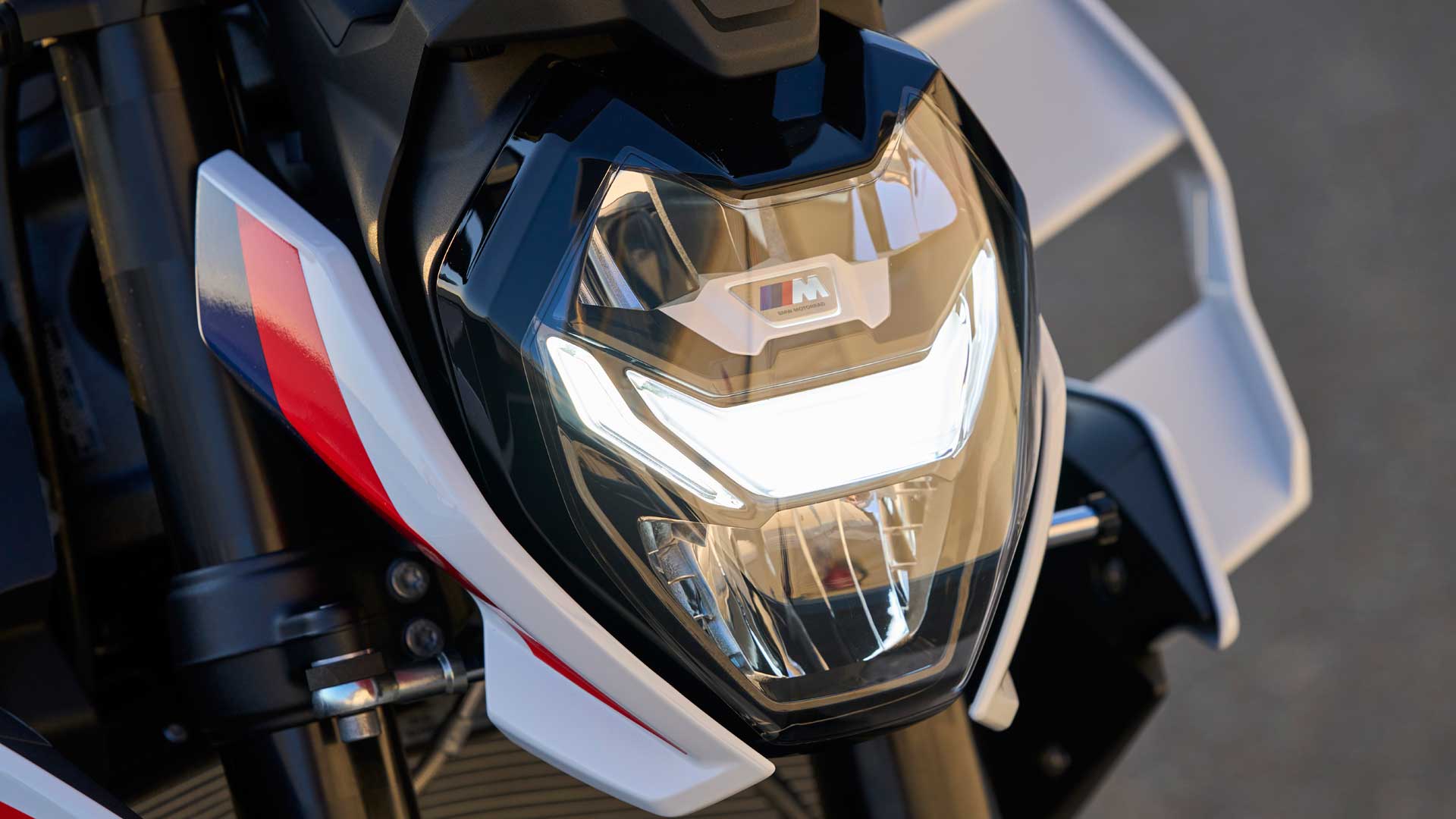 BMW M 1000 R 2023 Detalles (9)