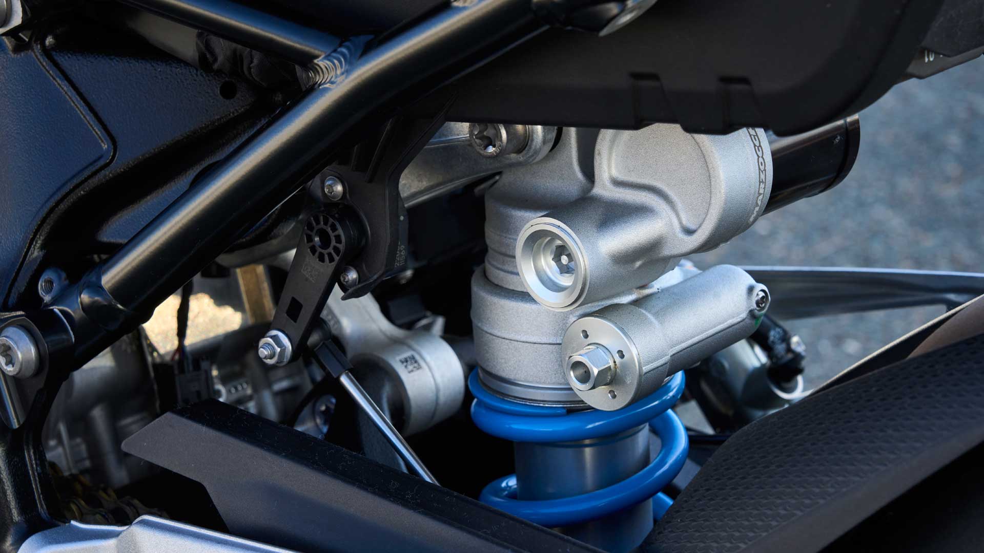 BMW M 1000 R 2023 Detalles (19)