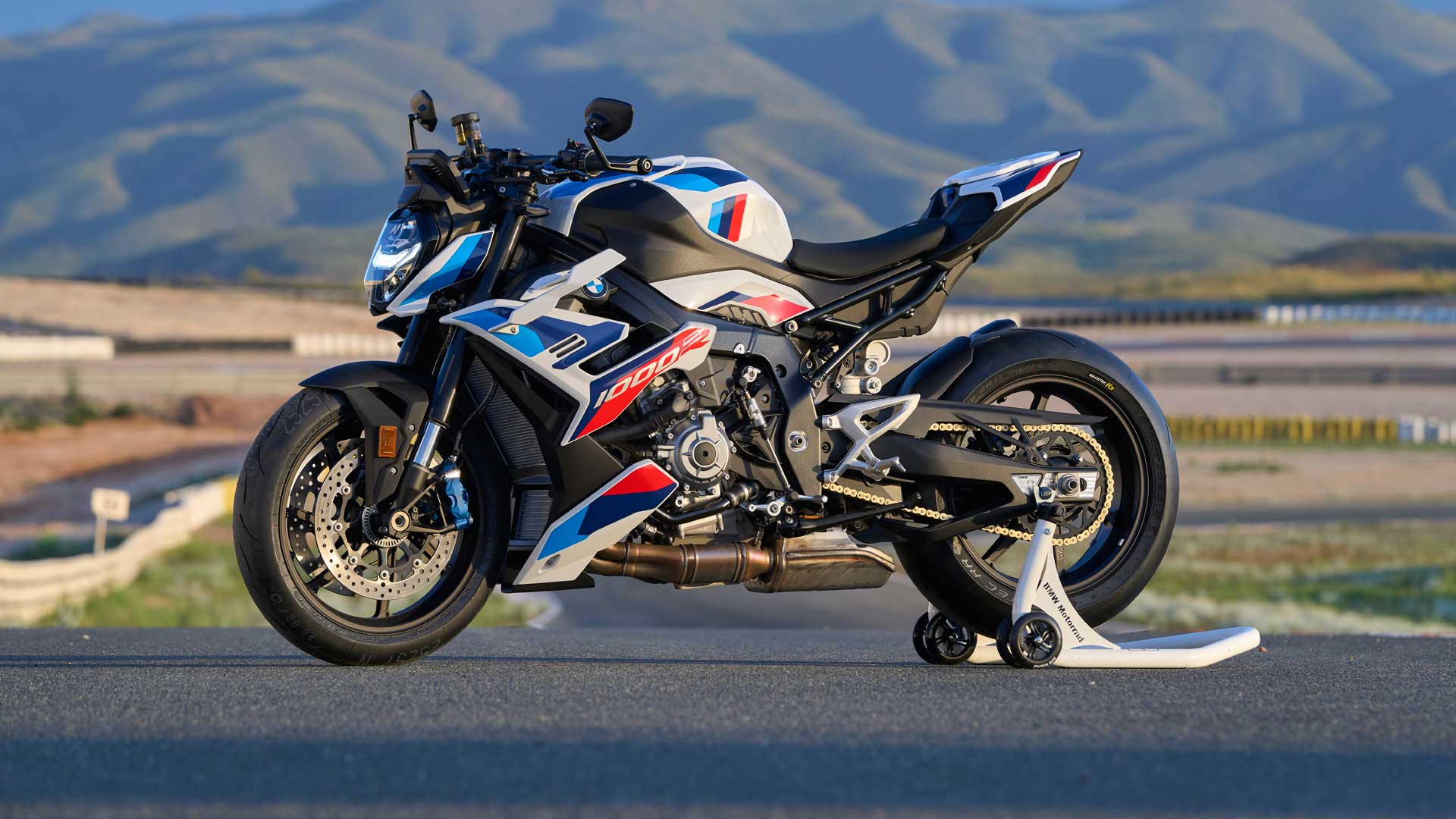 BMW M 1000 R 2023 Estatica (11)