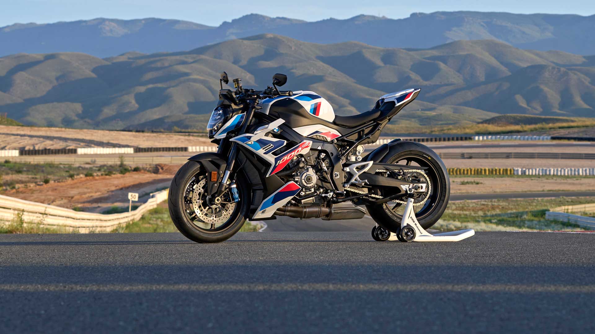 BMW M 1000 R 2023 Estatica (12)