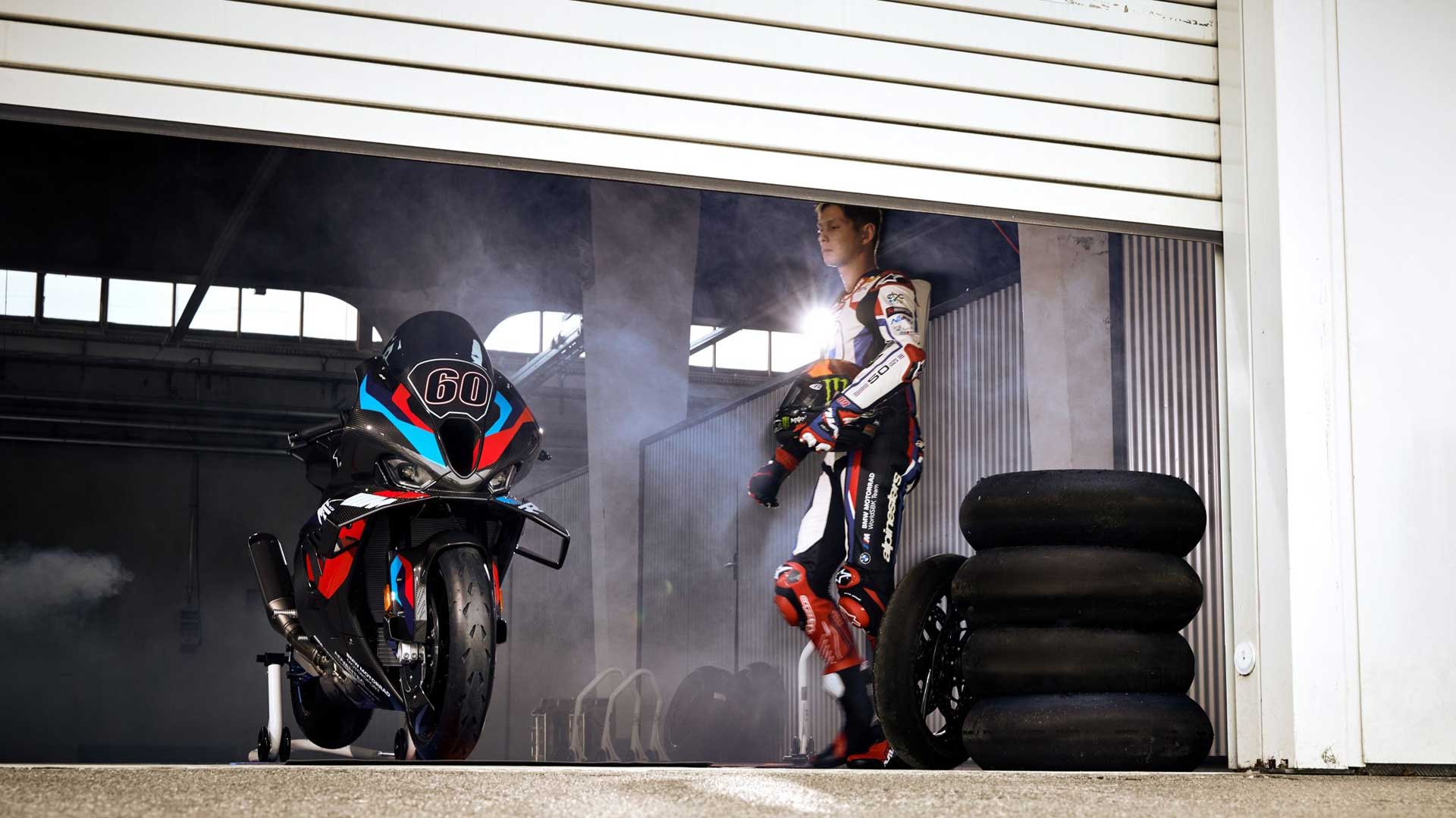 BMW M 1000 RR 2023 Accion (8)