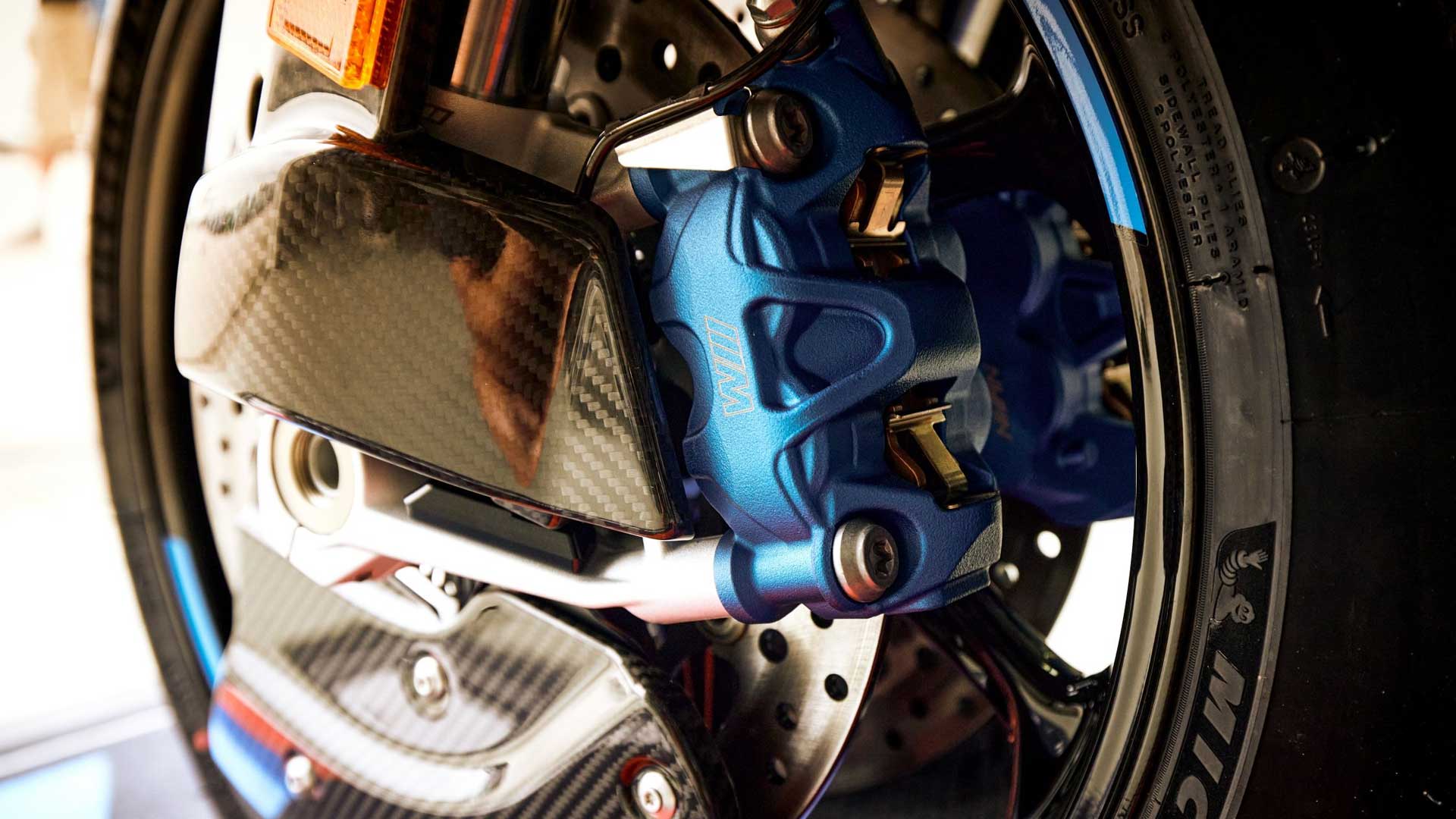 BMW M 1000 RR 2023 Detalles (12)