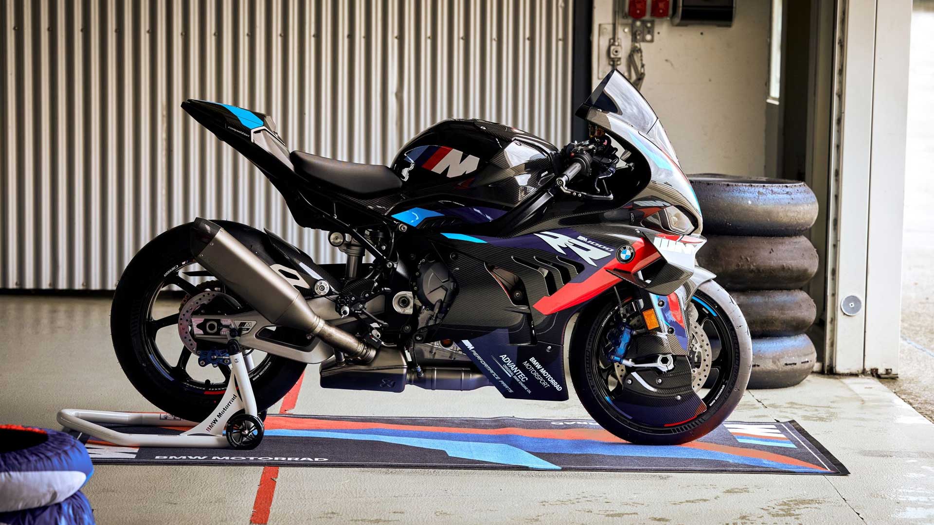BMW M 1000 RR 2023 Estatica (16)