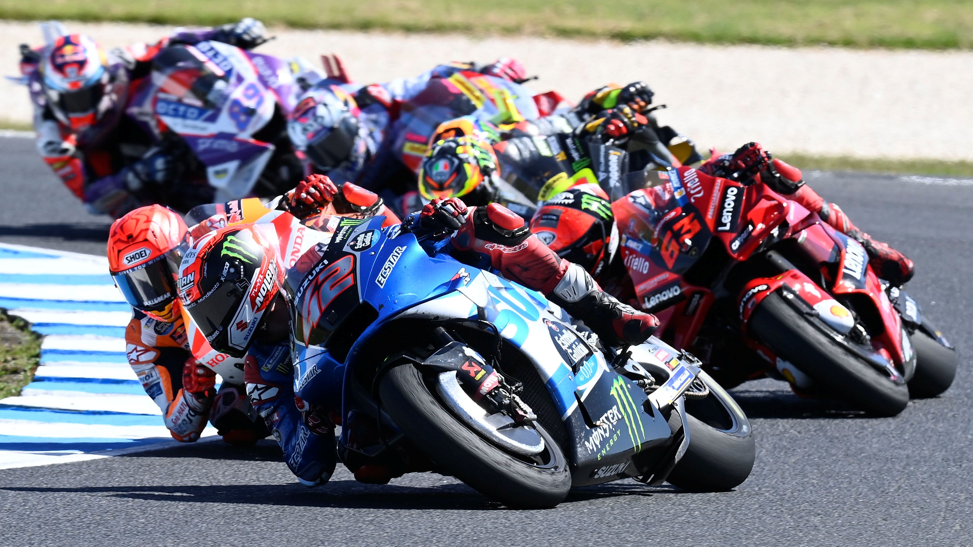 Álex Rins ha ganado el GP de Australia de MotoGP 2022 en Phillip Island ante Marc Márquez y Pecco Bagnaia