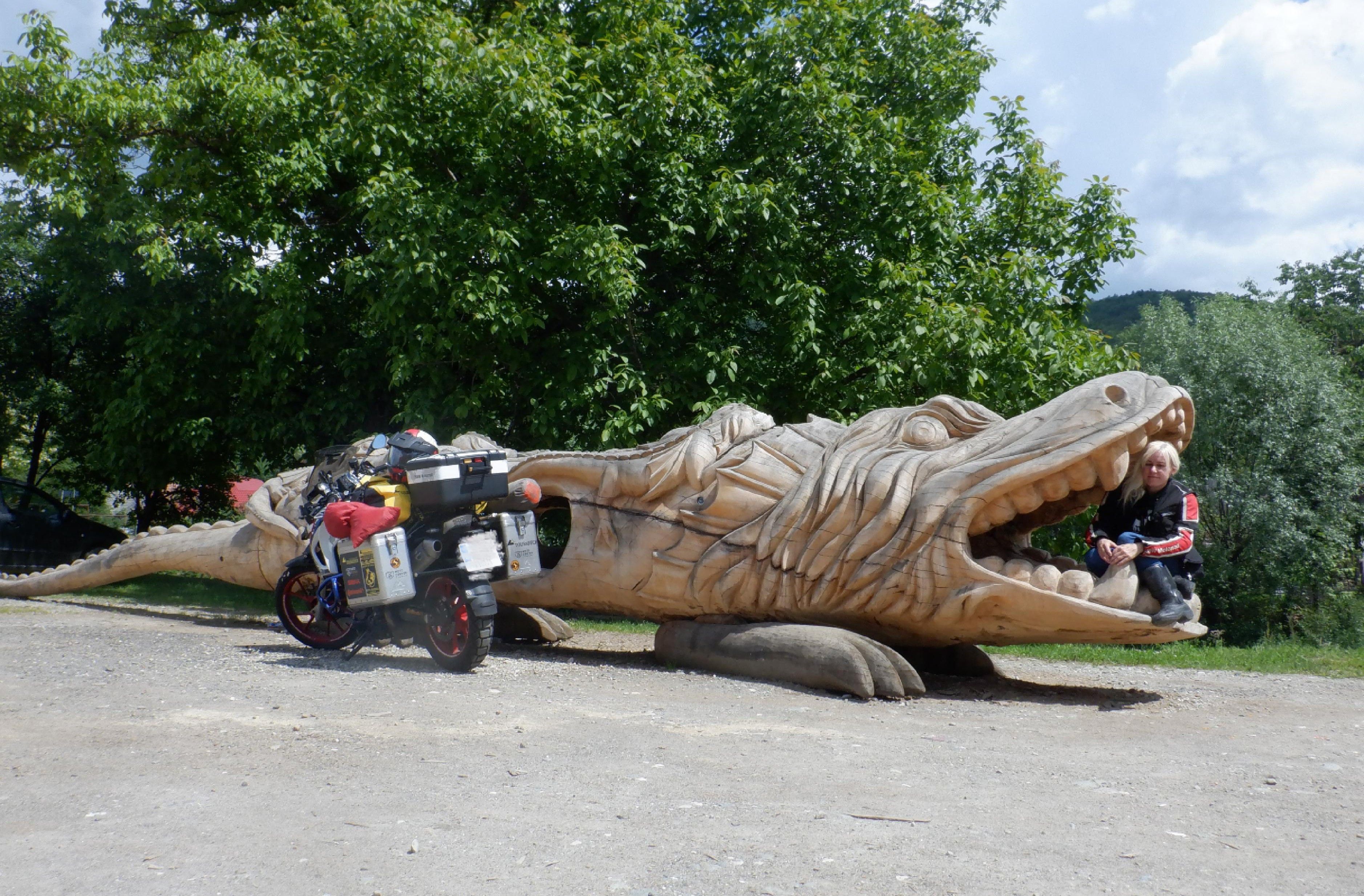 Dragón de madera