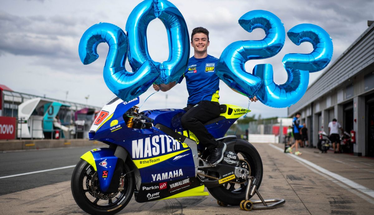 Manu González seguirá en el Yamaha VR46 Master Camp en Moto2 2023