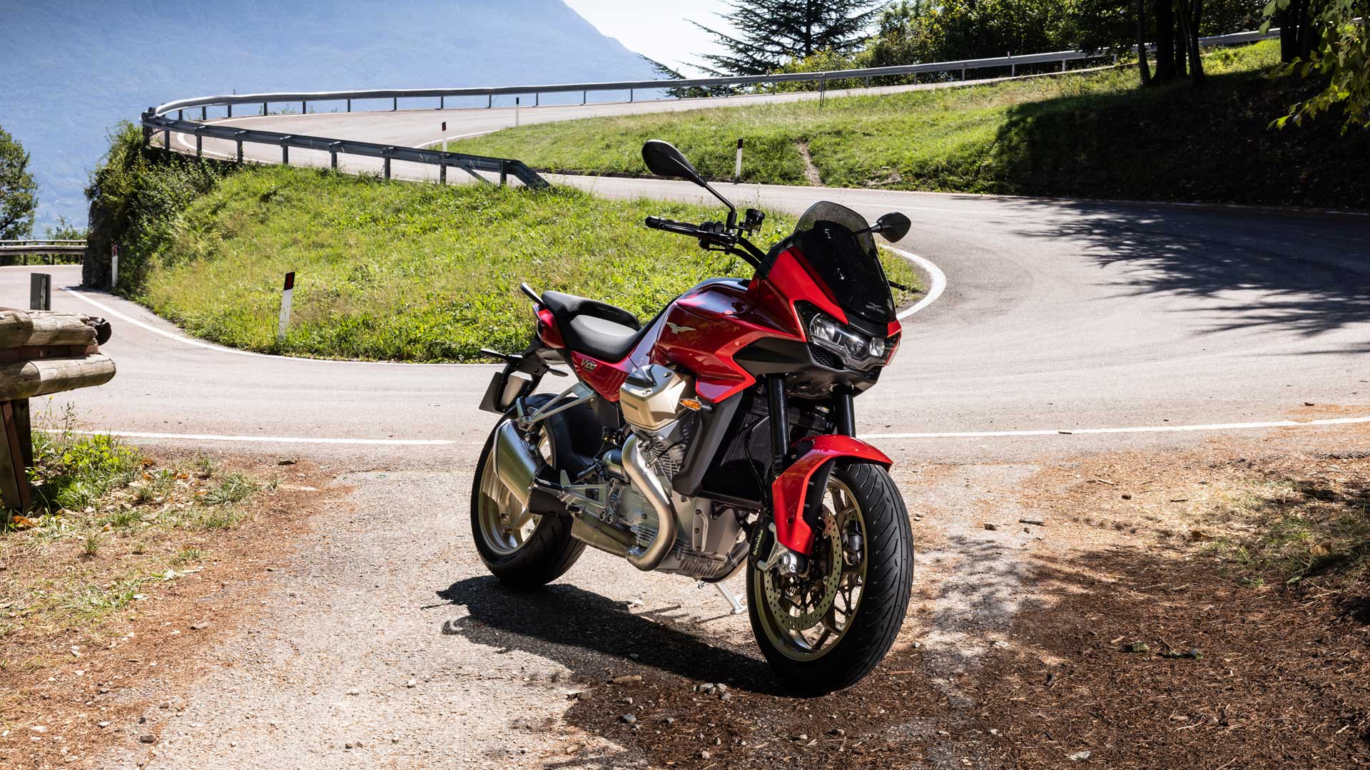 Moto Guzzi V 100 Estatica (20)