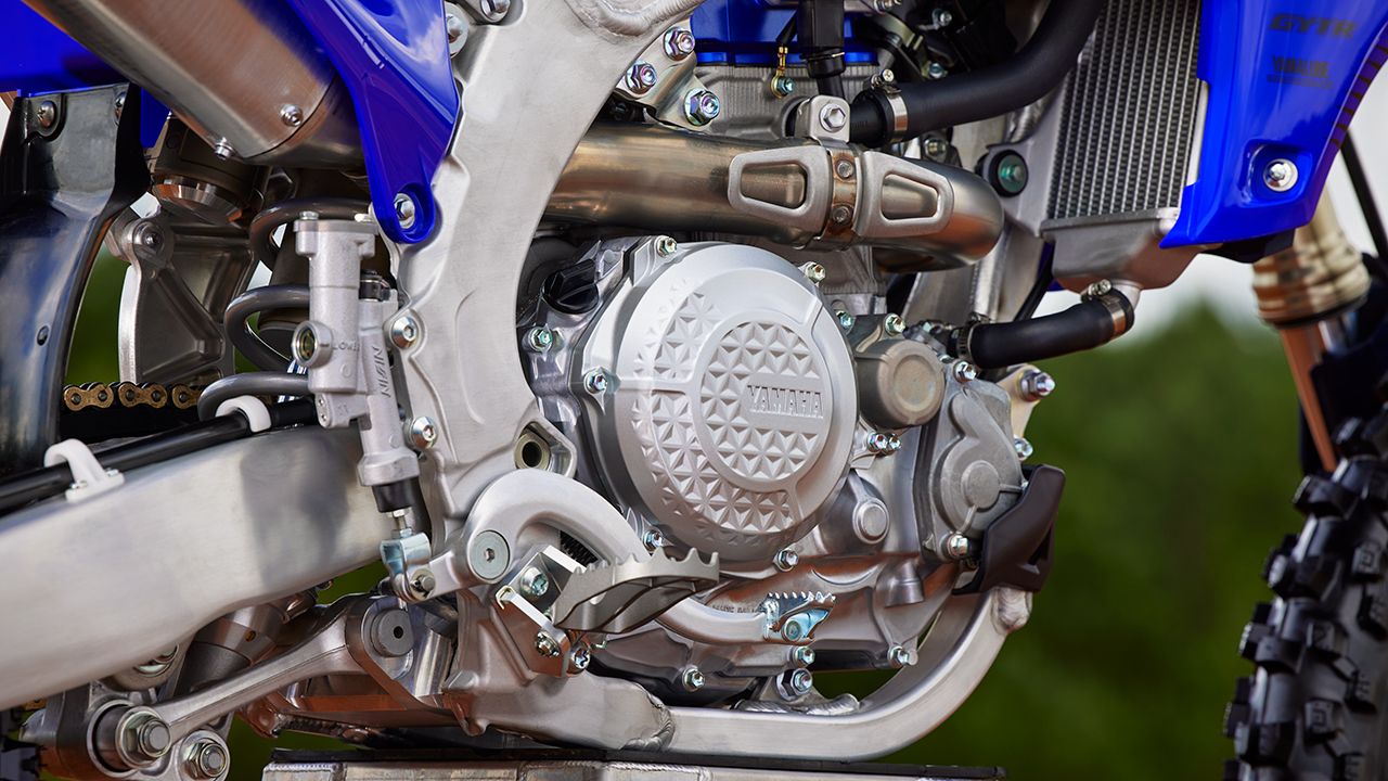 Yamaha YZF 450 2023.