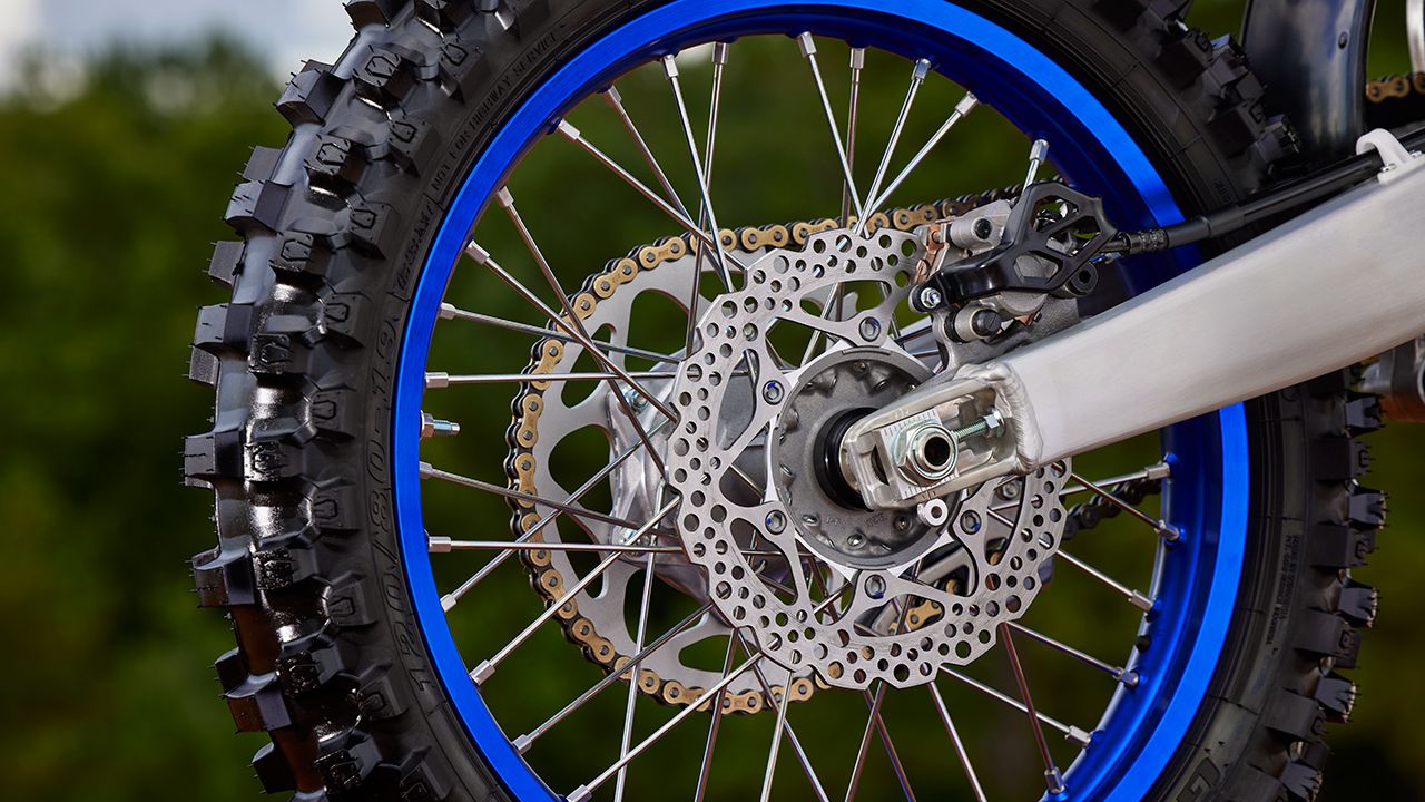Yamaha YZF 450 2023.