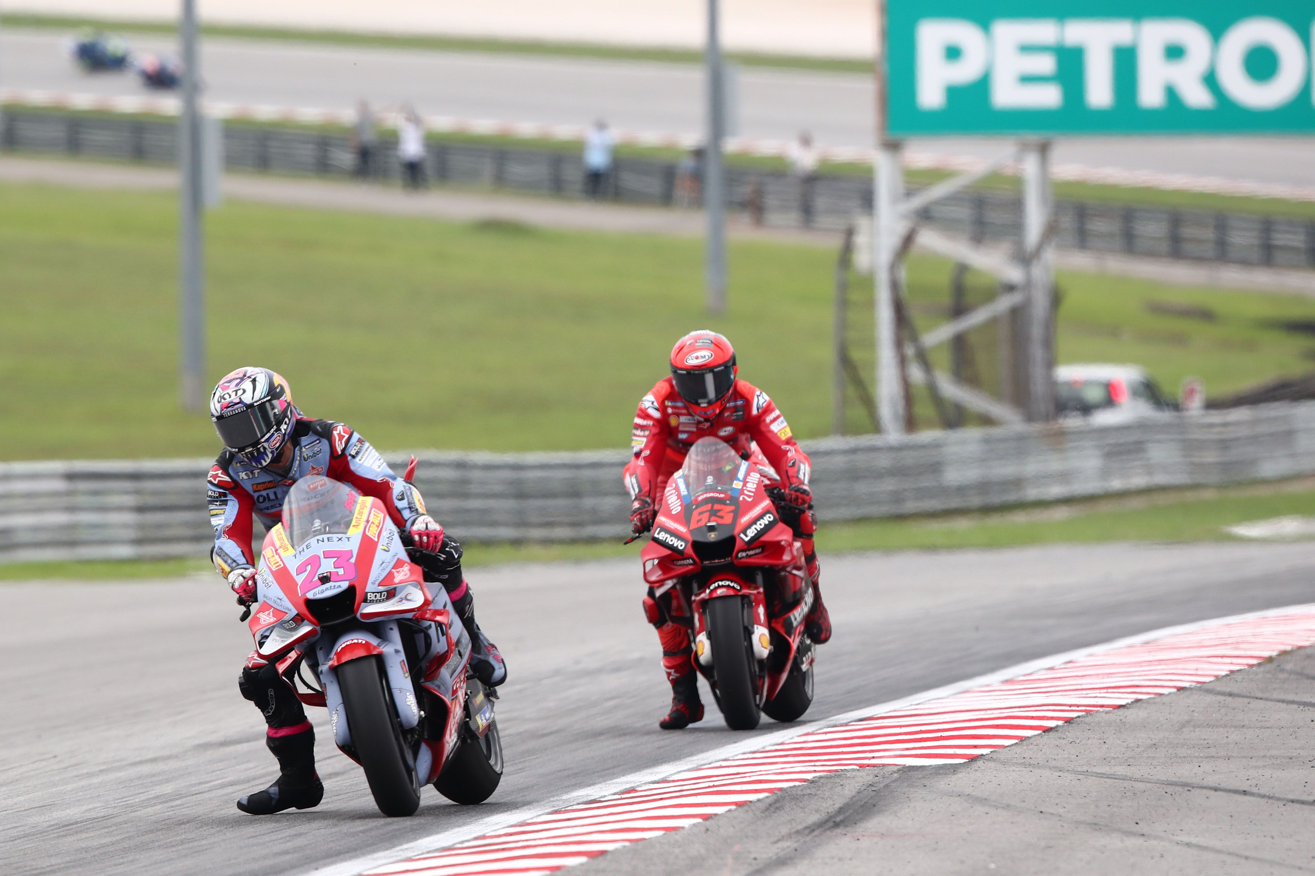 Enea Bastianini lidera seguido por Pecco Bagnaia, MotoGP Malasia 2022
