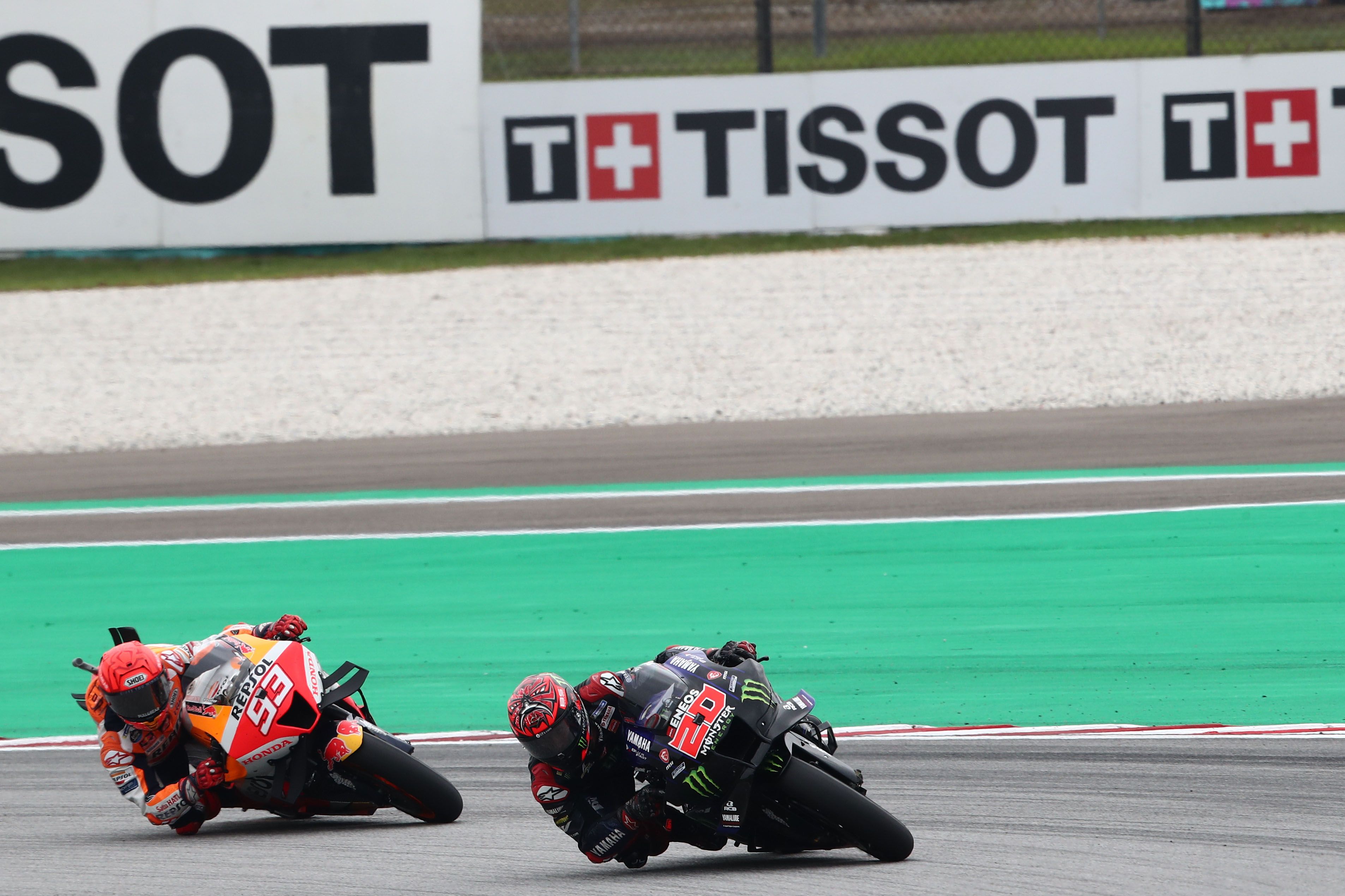 Fabio Quartararo perseguido por Marc Márquez, MotoGP Malasia 2022
