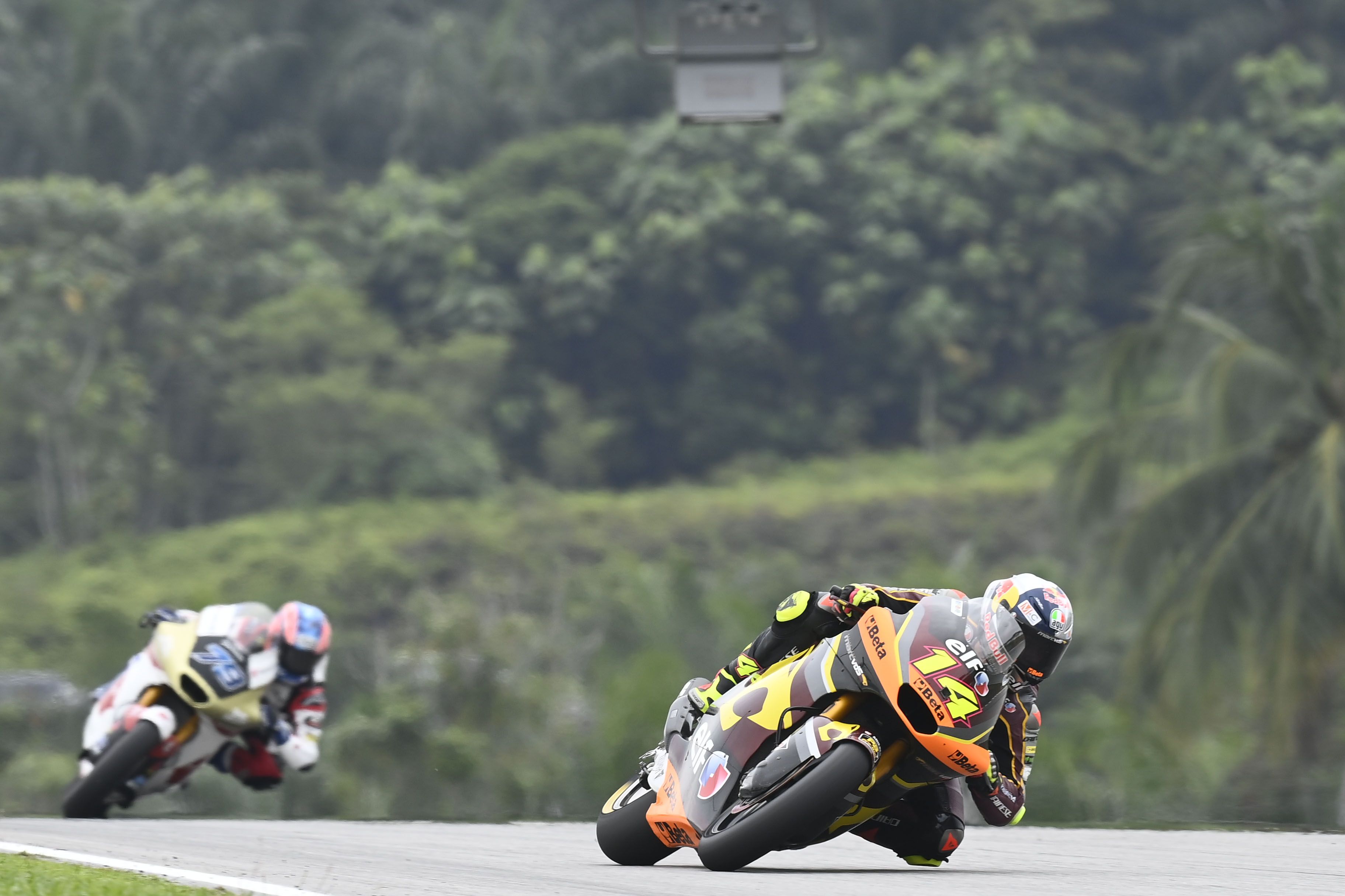 Tony Arbolino lidera seguido por Ai Ogura, Moto2 Malasia 2022