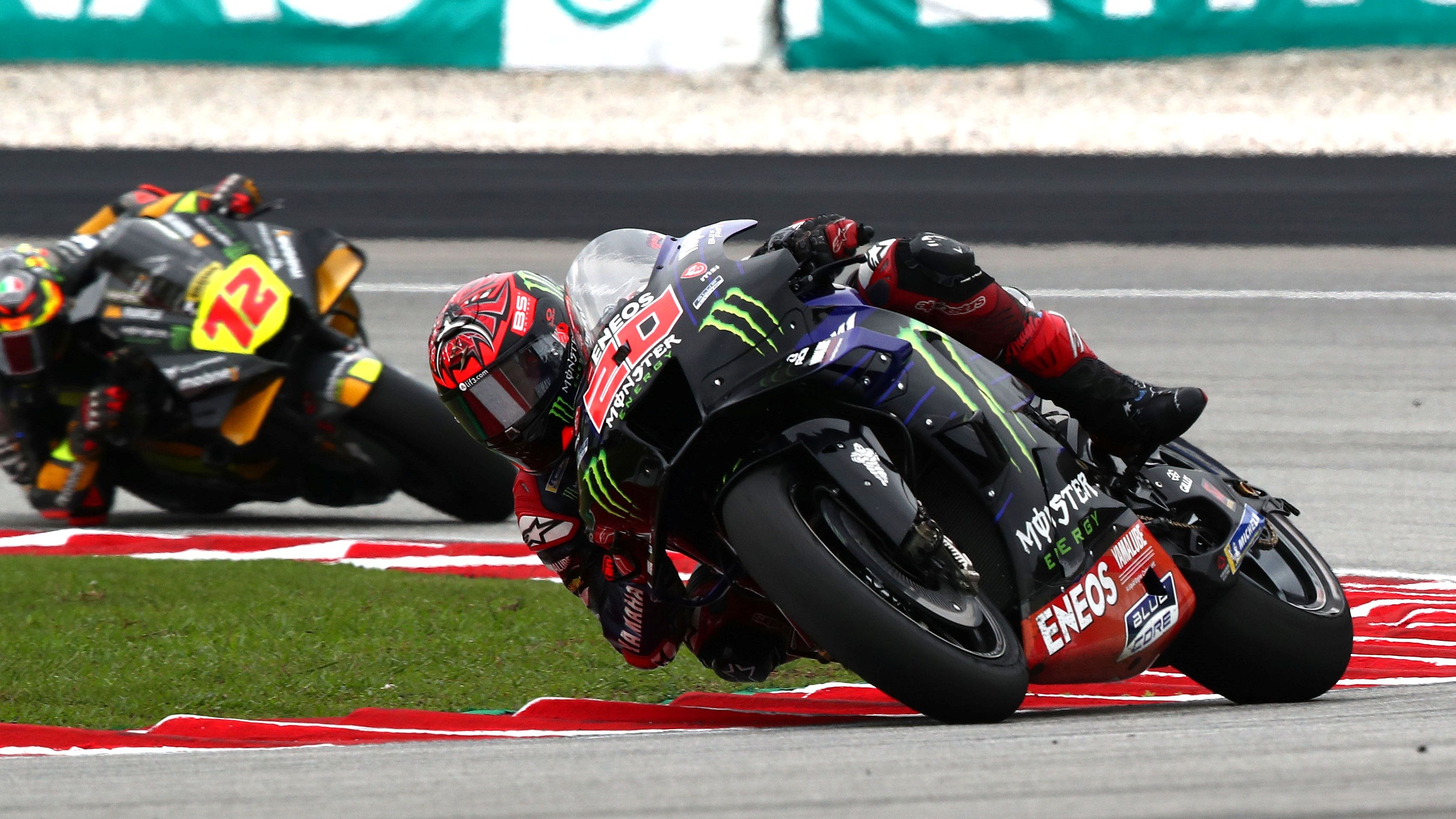 Fabio Quartararo se escapa de Marco Bezzecchi para pasar tercero la bandera a cuadros