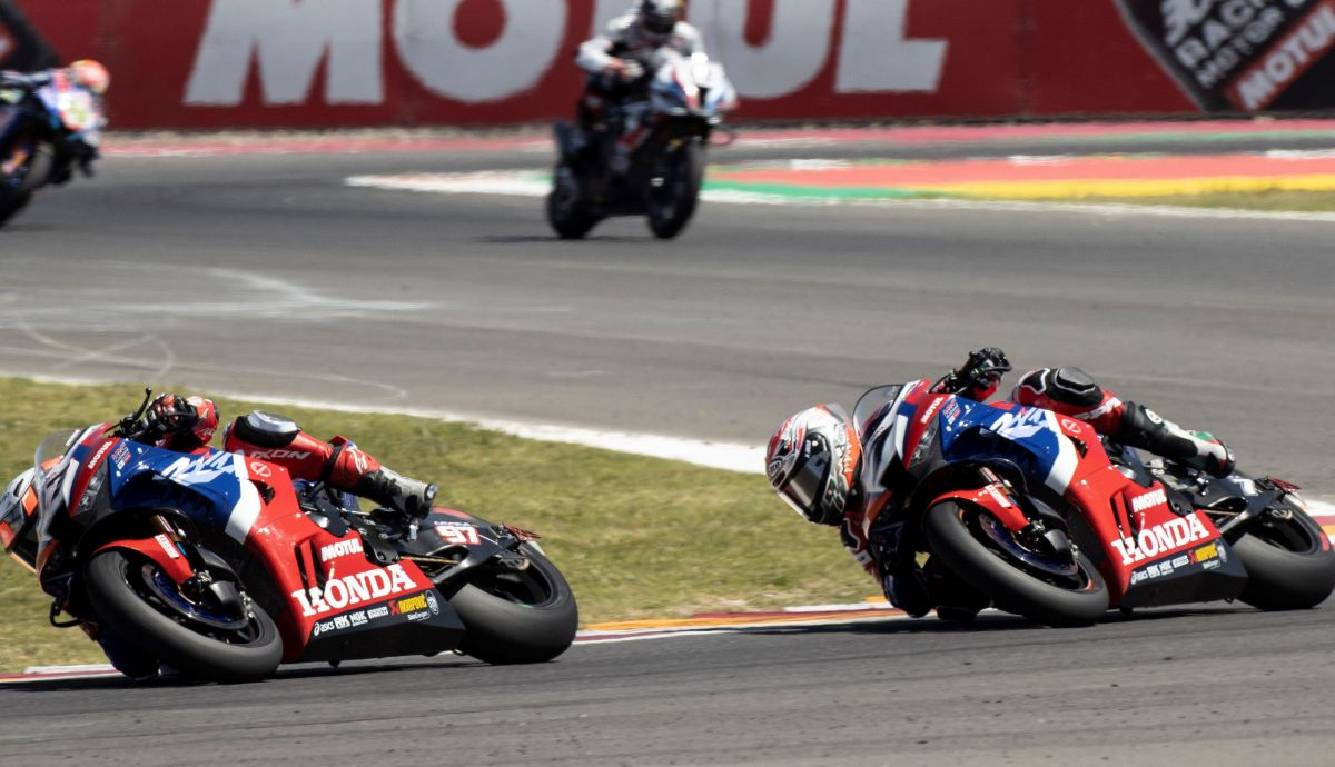 Xavi Vierge seguido de Iker Lecuona, WSBK Argentina 2022 Xavi Vierge seguido de Iker Lecuona, WSBK Argentina 2022