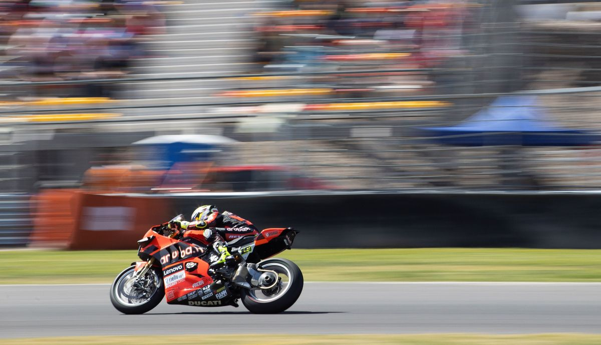 Álvaro Bautista se marcha en solitario a por la victoria, WSBK Argentina 2022 Álvaro Bautista se marcha en solitario a por la victoria, WSBK Argentina 2022