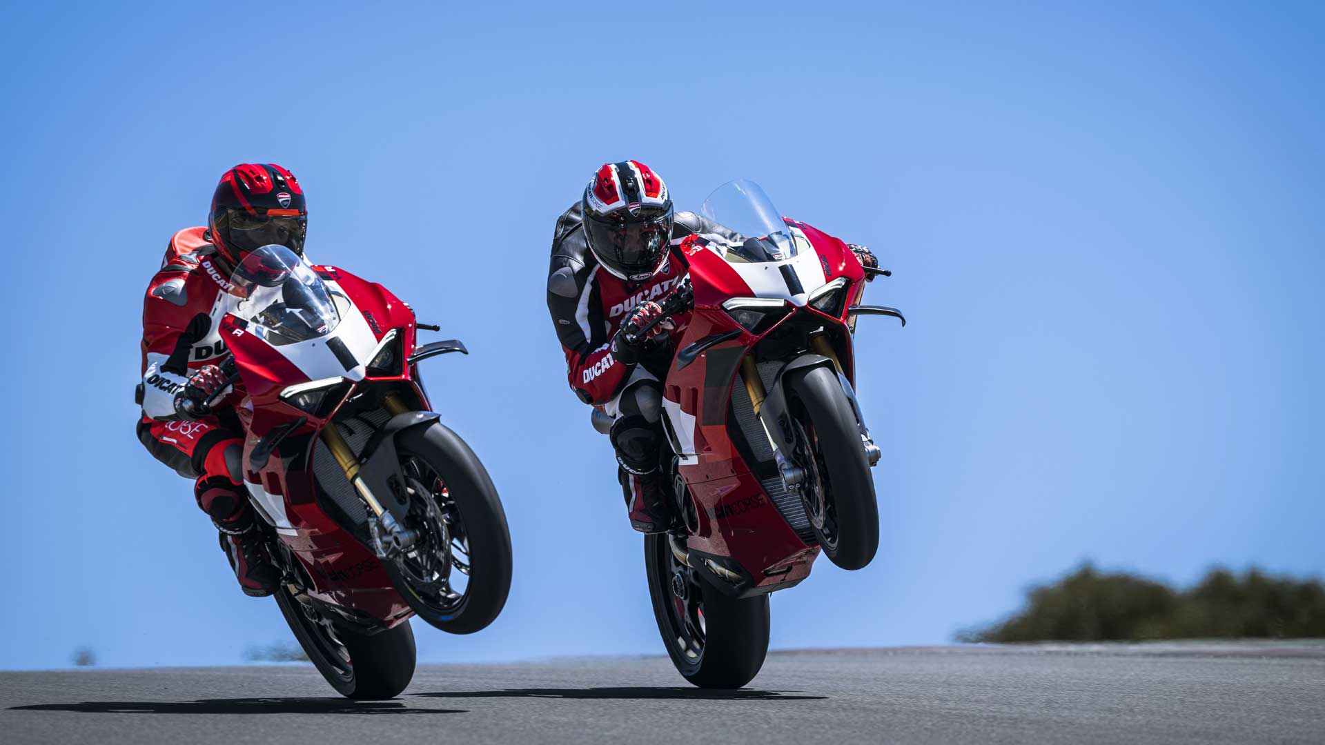 Ducati Panigale V4 R 2023 Accion (1)