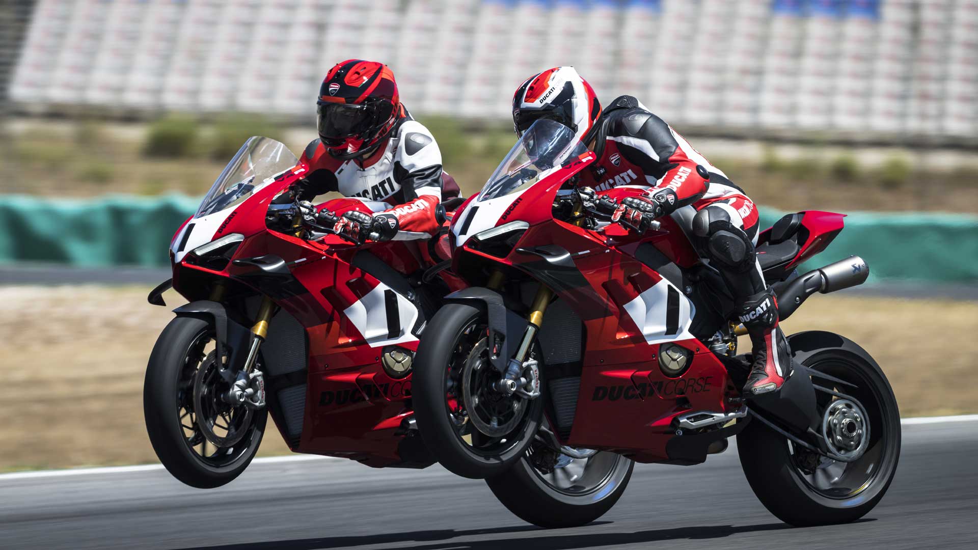 Ducati Panigale V4 R 2023 Accion (2)