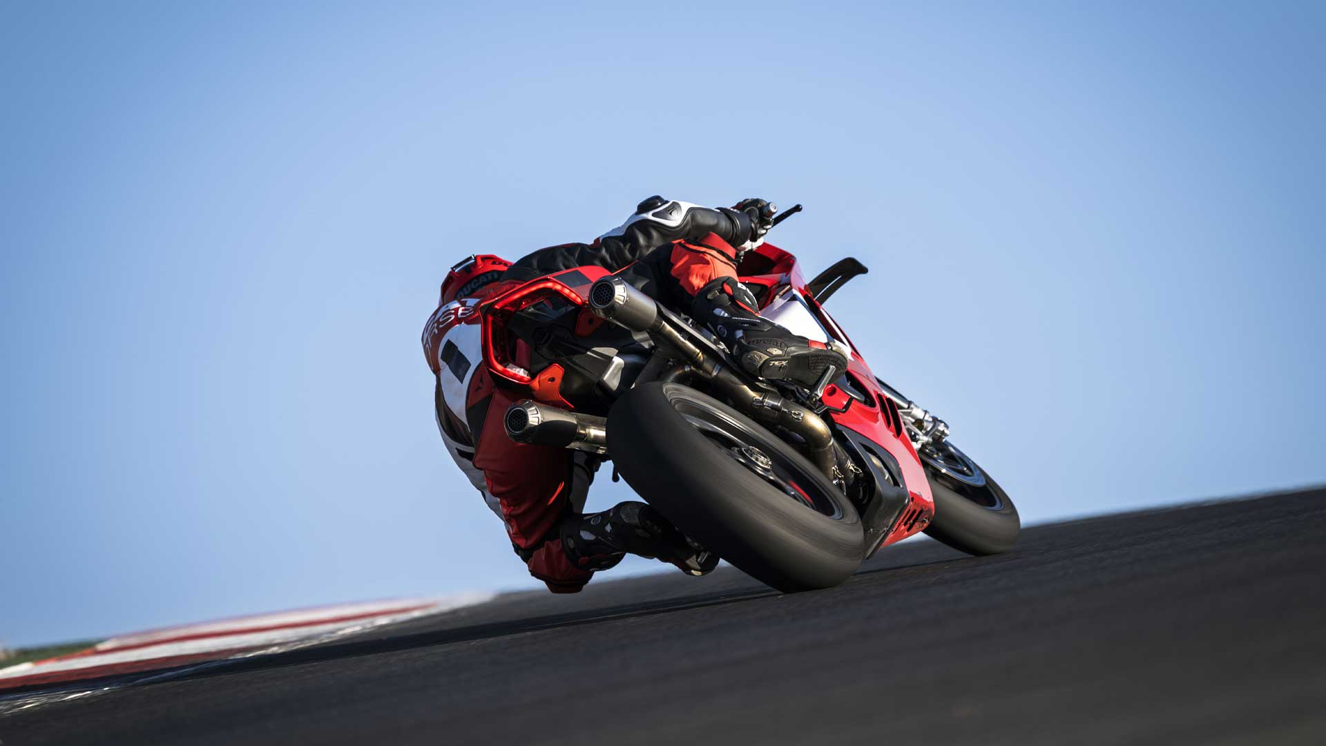 Ducati Panigale V4 R 2023 Accion (5)