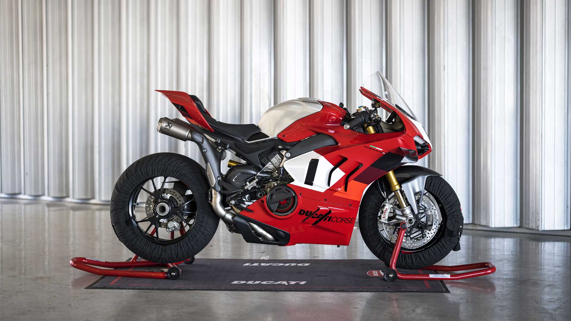 Ducati Panigale V4 R 2023 Estatica (4)