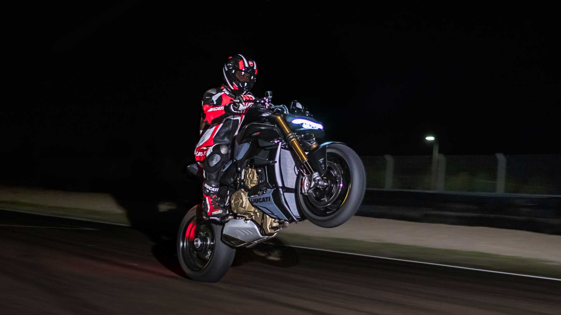 Ducati Streetfighter V4S  2023 Accion (6)