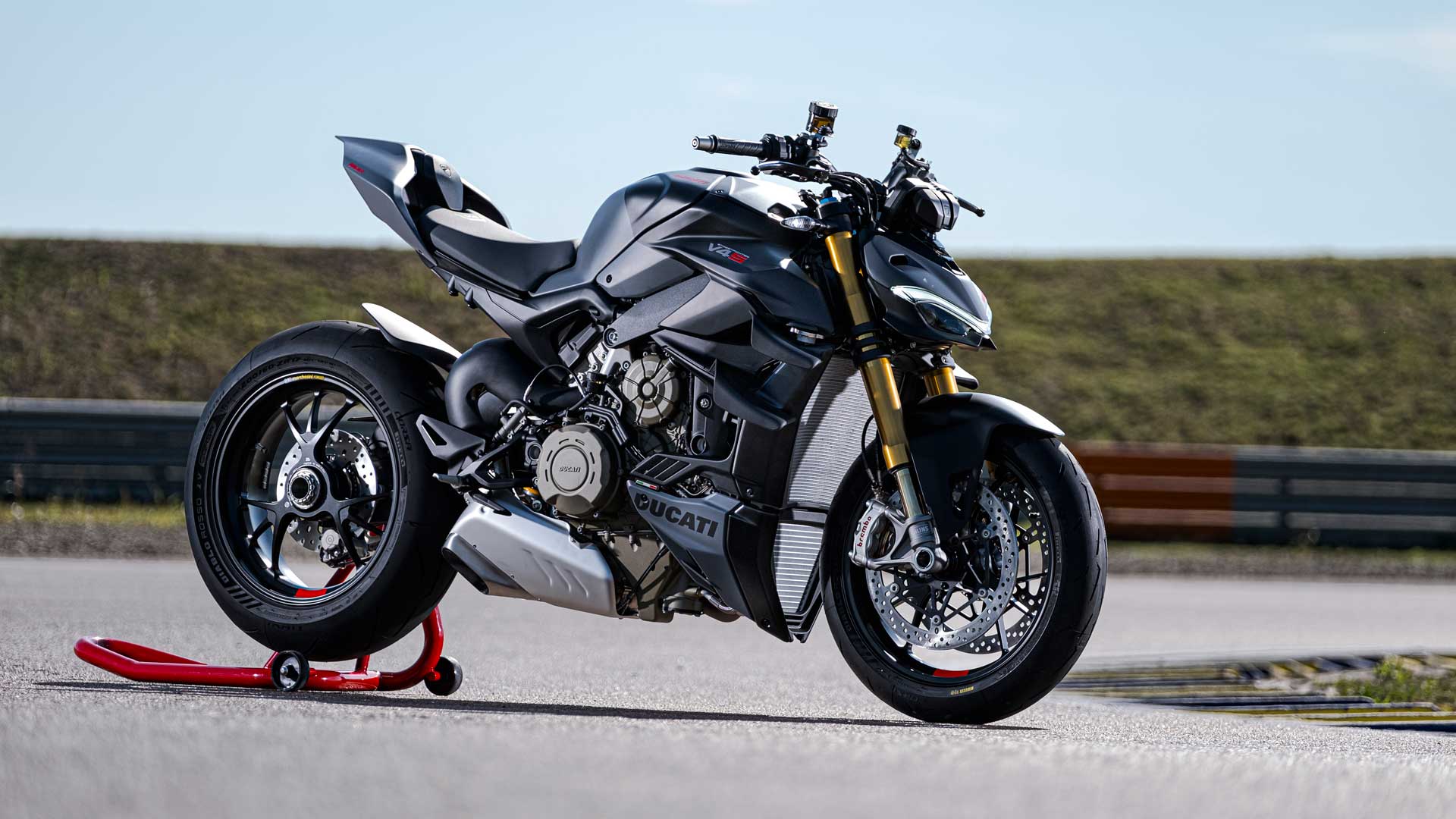 Ducati Streetfighter V4S 2023 Estatica (2)
