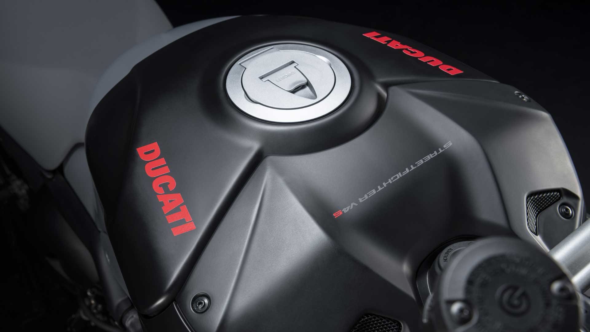Ducati Streetfighter V4SP 2023 Detalles (10)