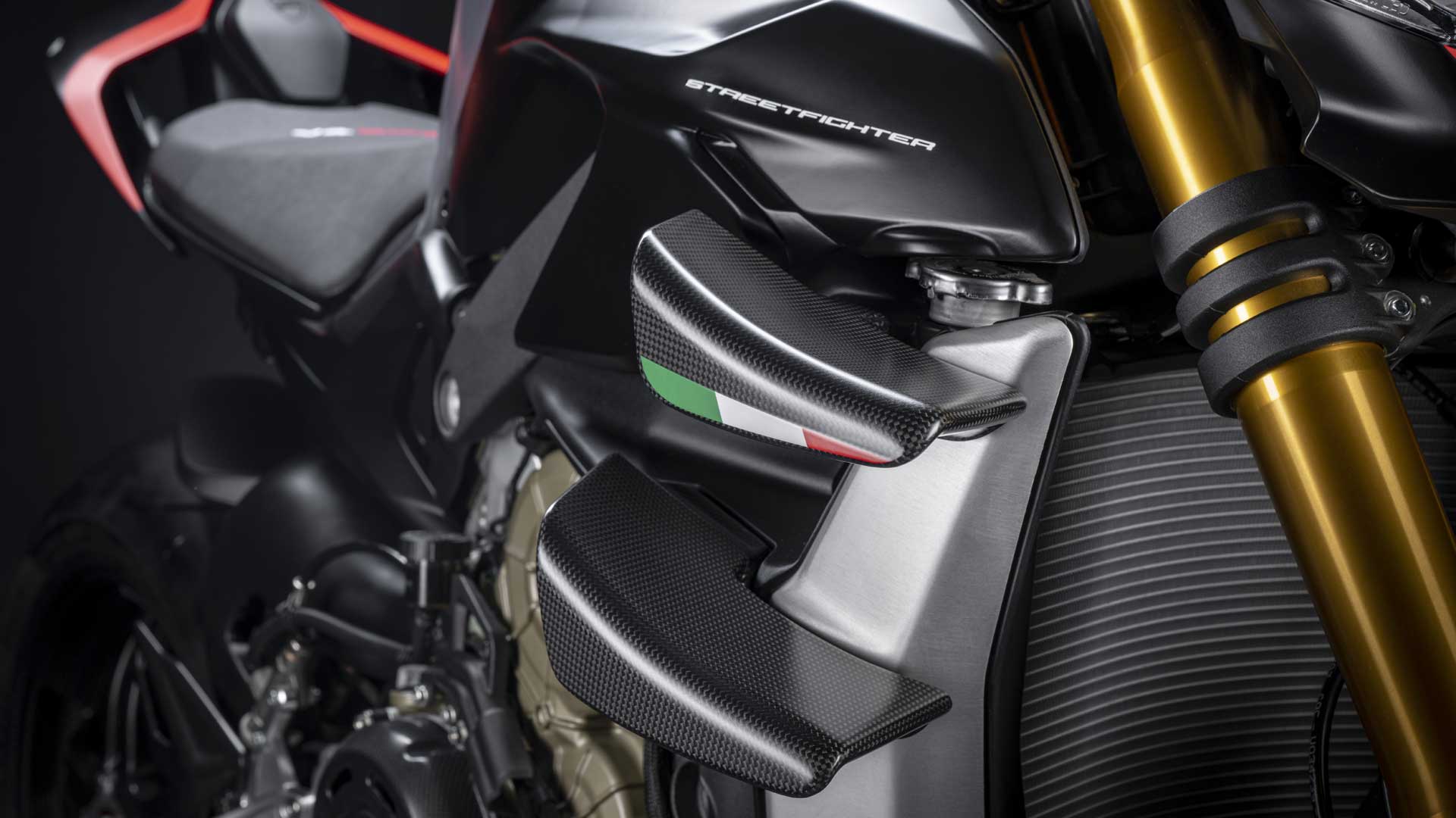 Ducati Streetfighter V4SP 2023 Detalles (16)