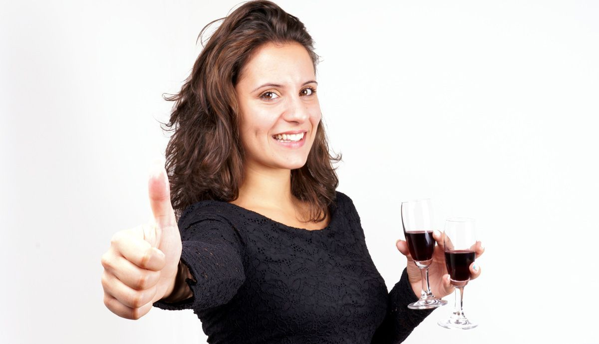 Dudas sobre recomendar el consumo moderado de alcohol Dudas sobre recomendar el consumo moderado de alcohol
