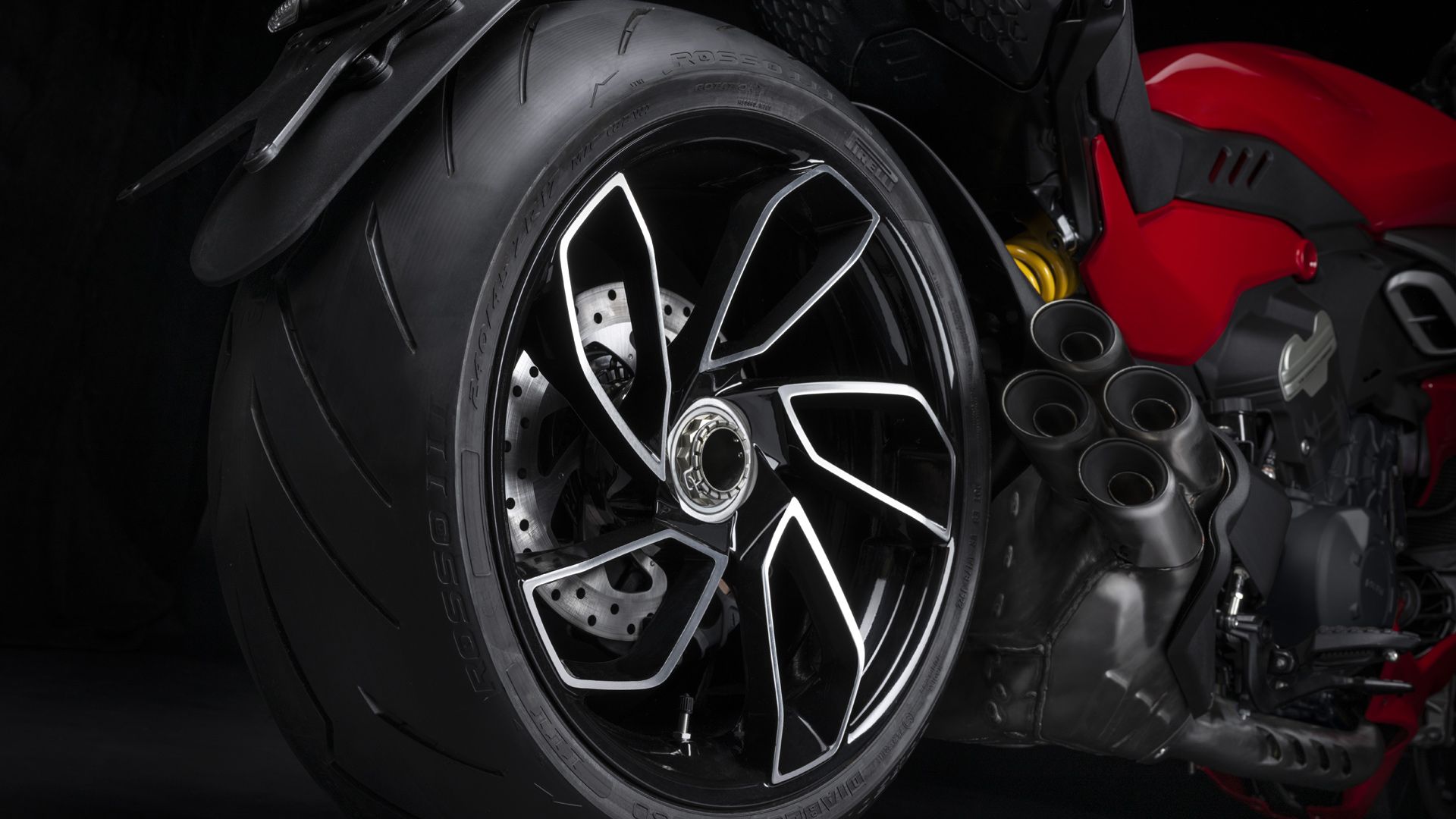 Ducati Diavel V4 2023 Detalles (5)