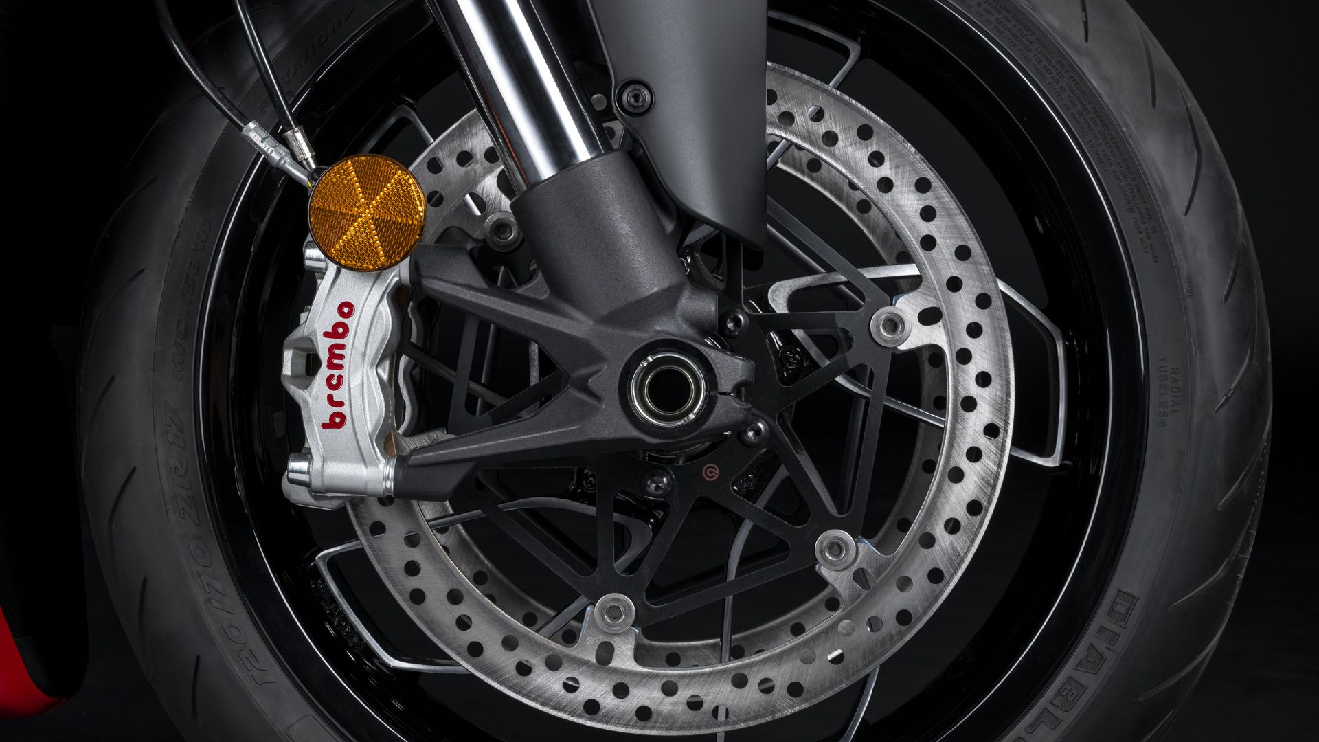 Ducati Diavel V4 2023 Detalles (13)