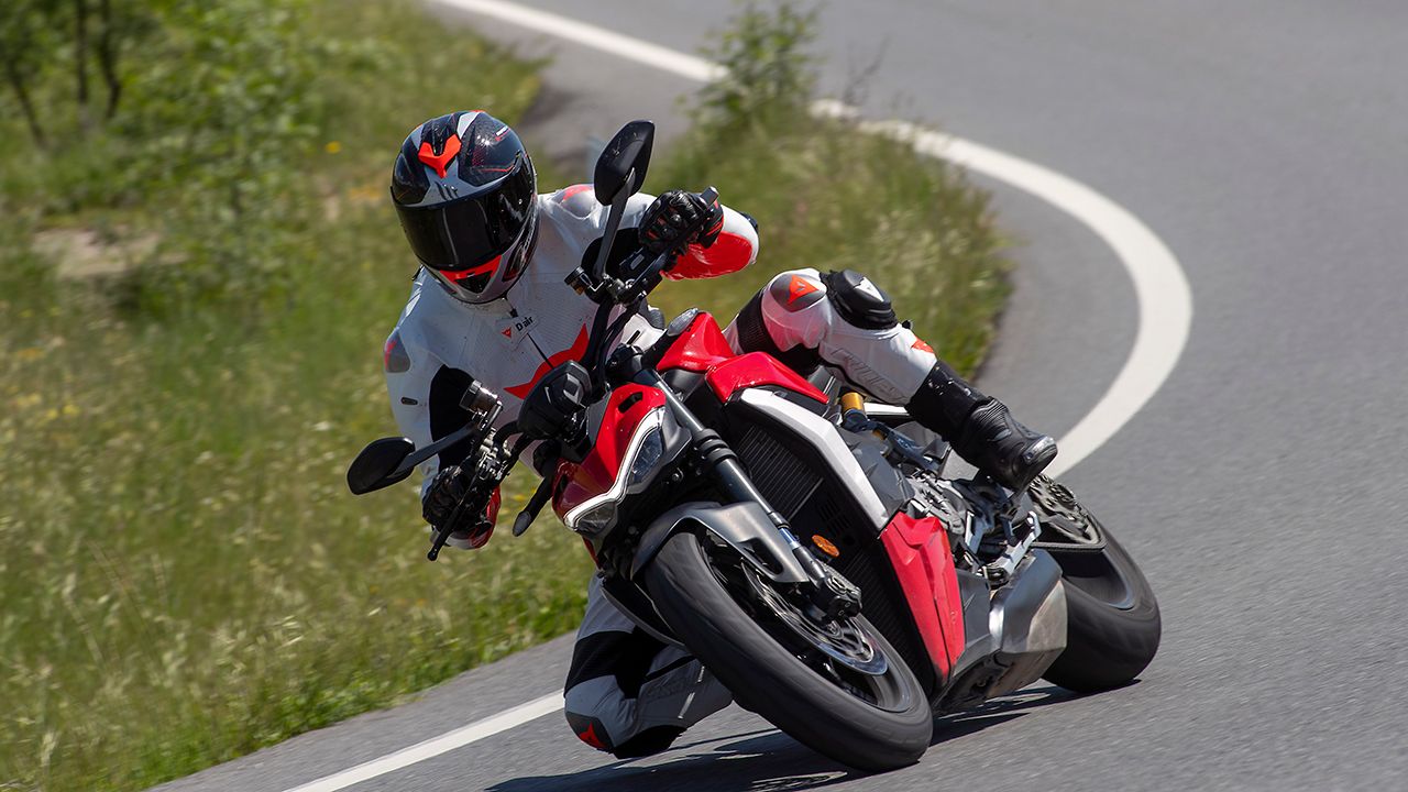 Superprueba Ducati Streetfighter V2 naked terrorifica (2)