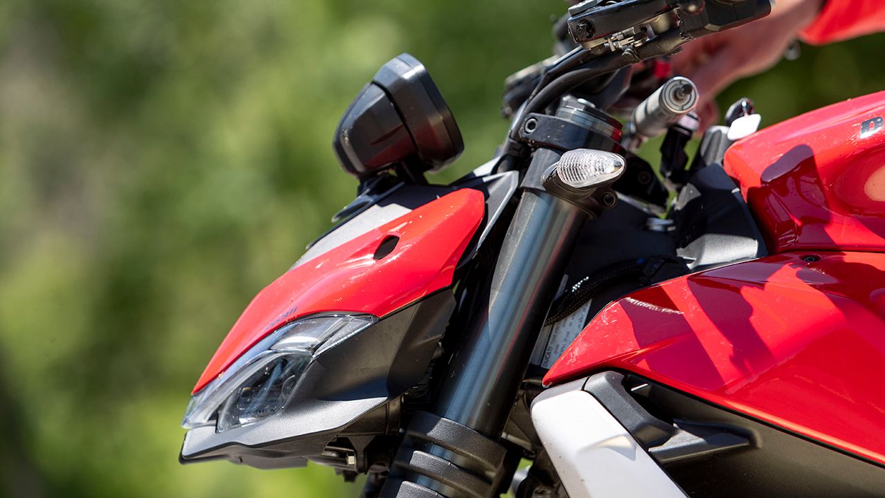 Superprueba Ducati Streetfighter V2 naked terrorifica (14)