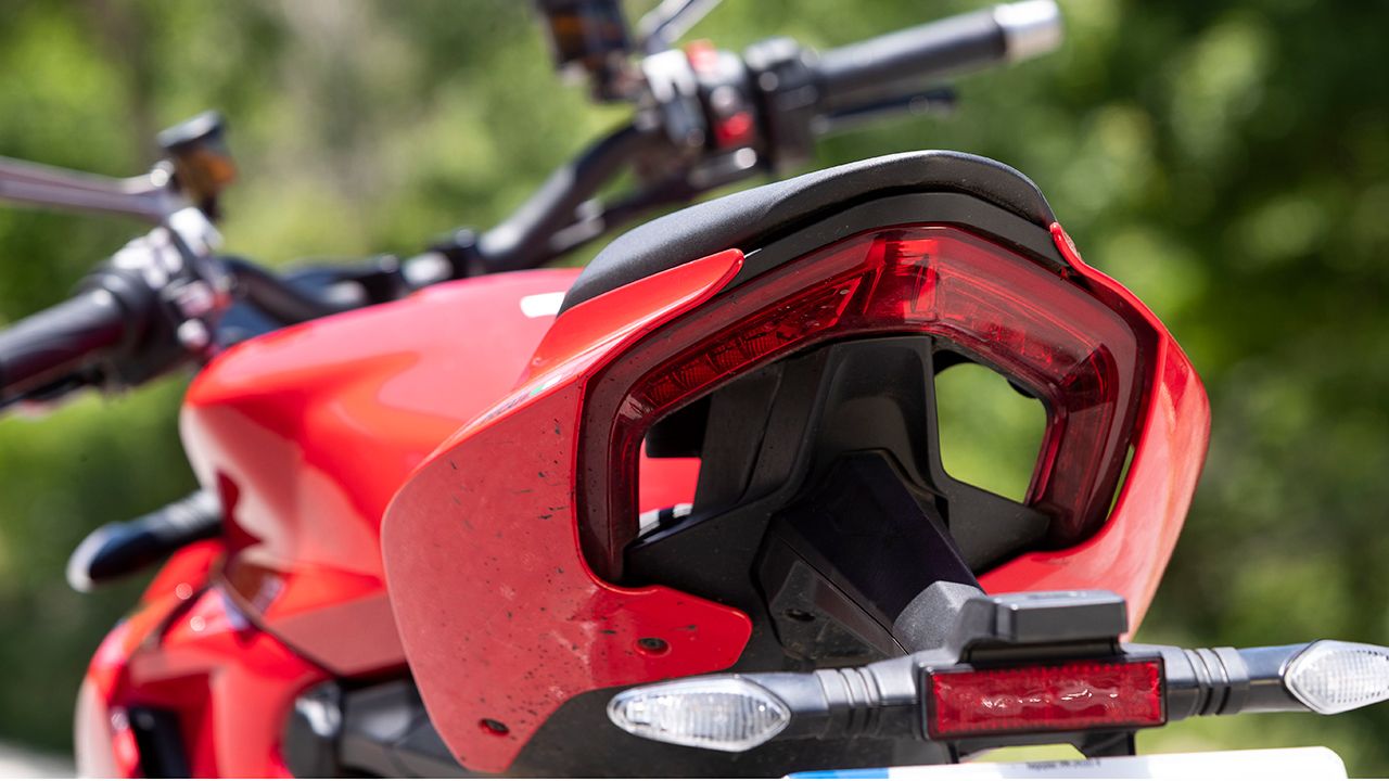 Superprueba Ducati Streetfighter V2 naked terrorifica (27)