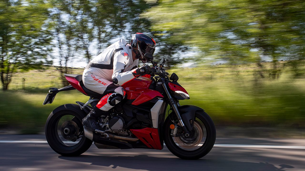 Superprueba Ducati Streetfighter V2 naked terrorifica (38)