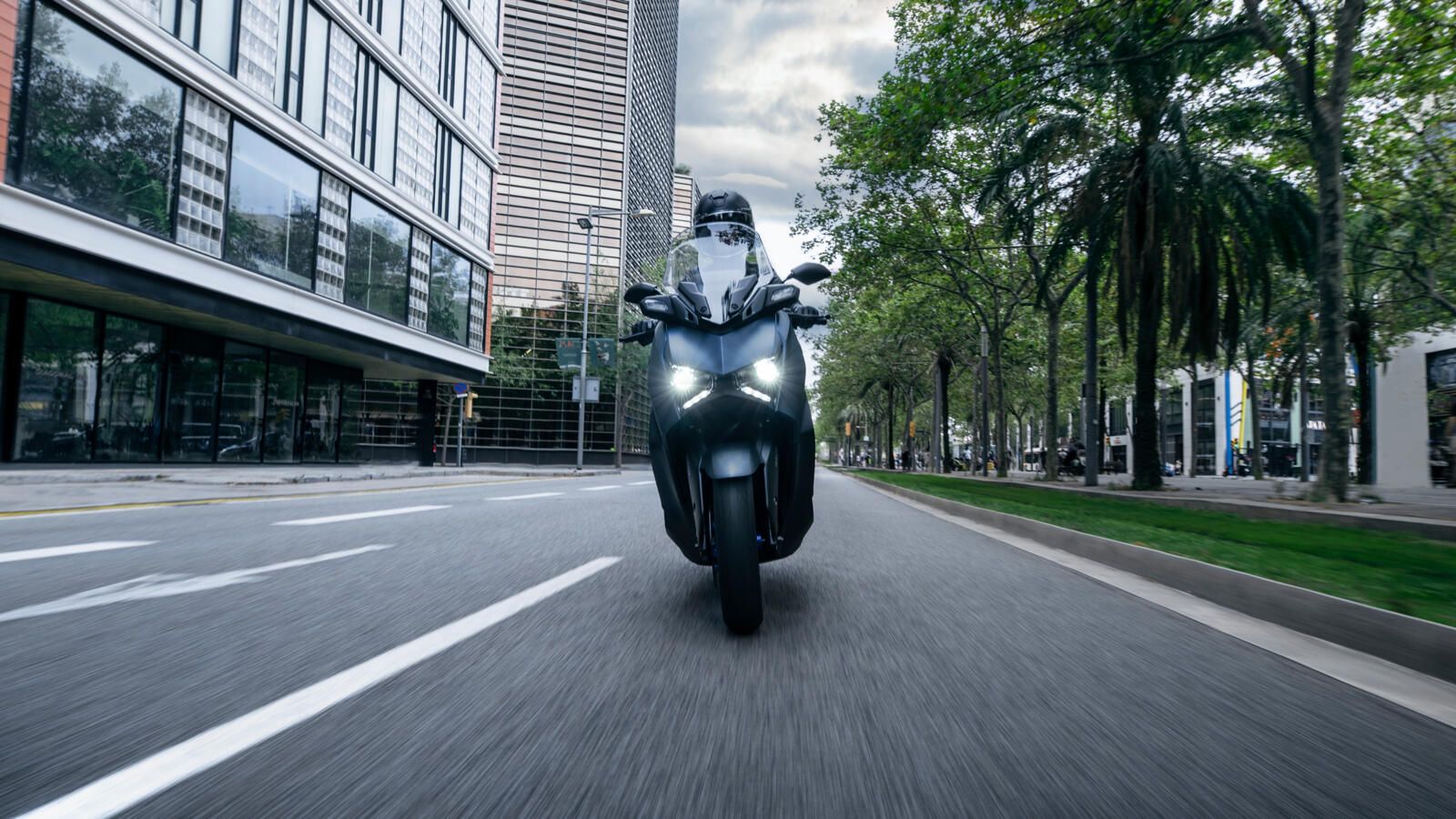 2023 YAM XMAX125 EU MBM3 ACT 003 03 preview