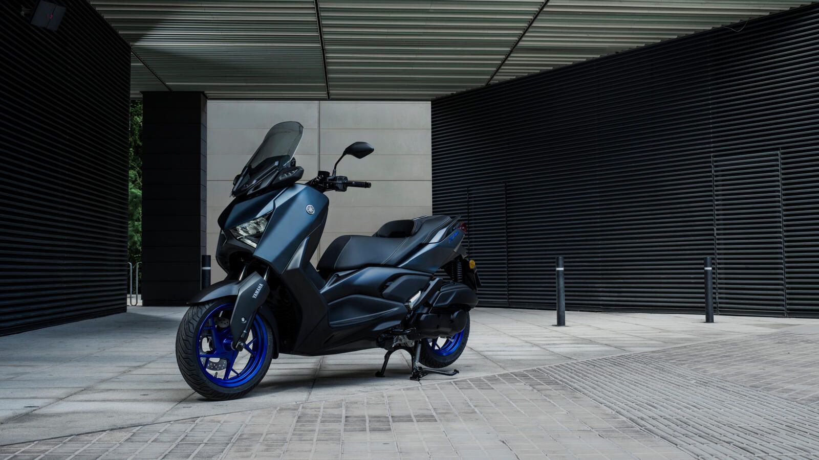 2023 YAM XMAX125 EU MBM3 STA 001 03 preview