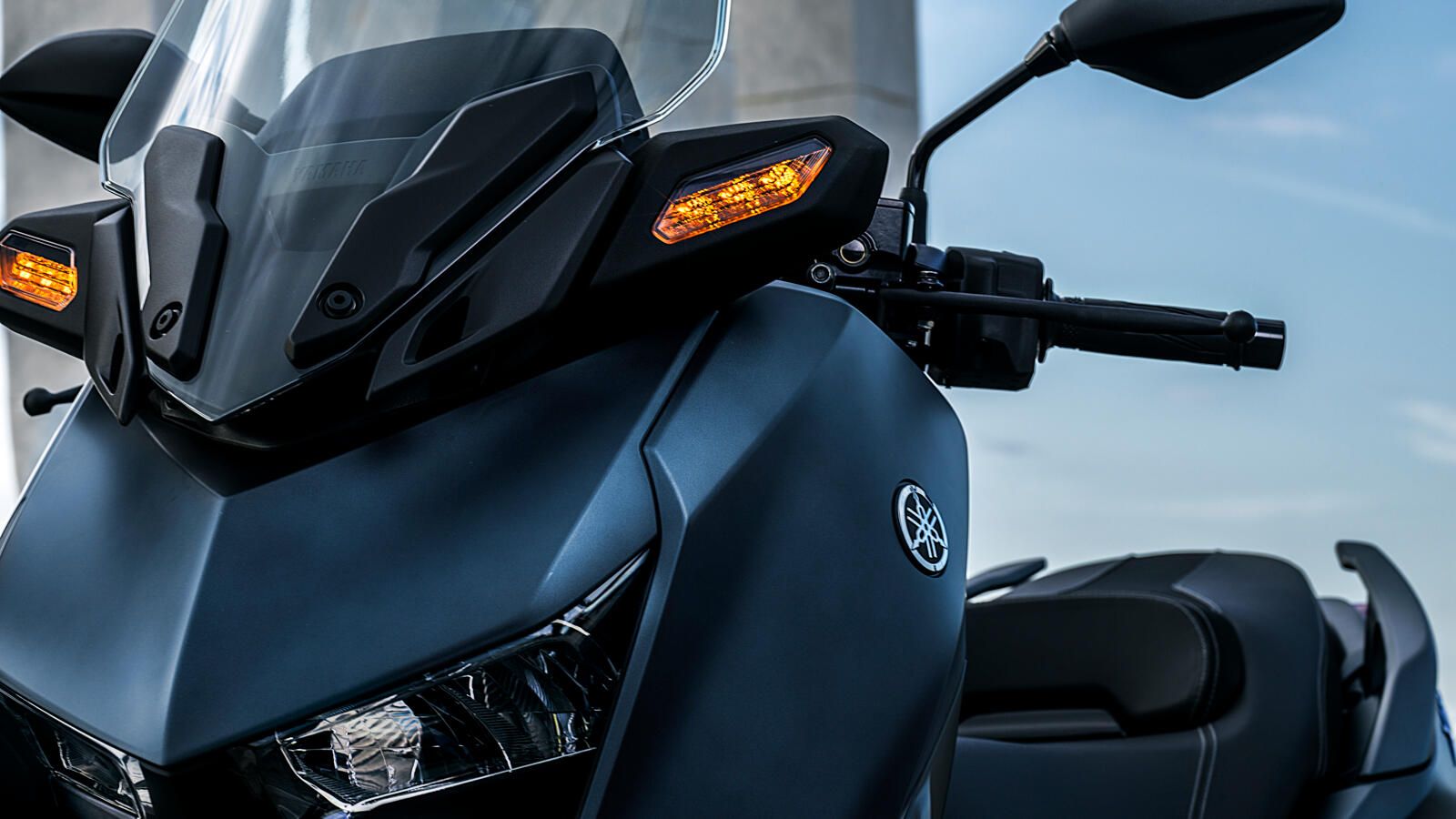 2023 YAM XMAX300 EU MBM3 DET 006 03 preview